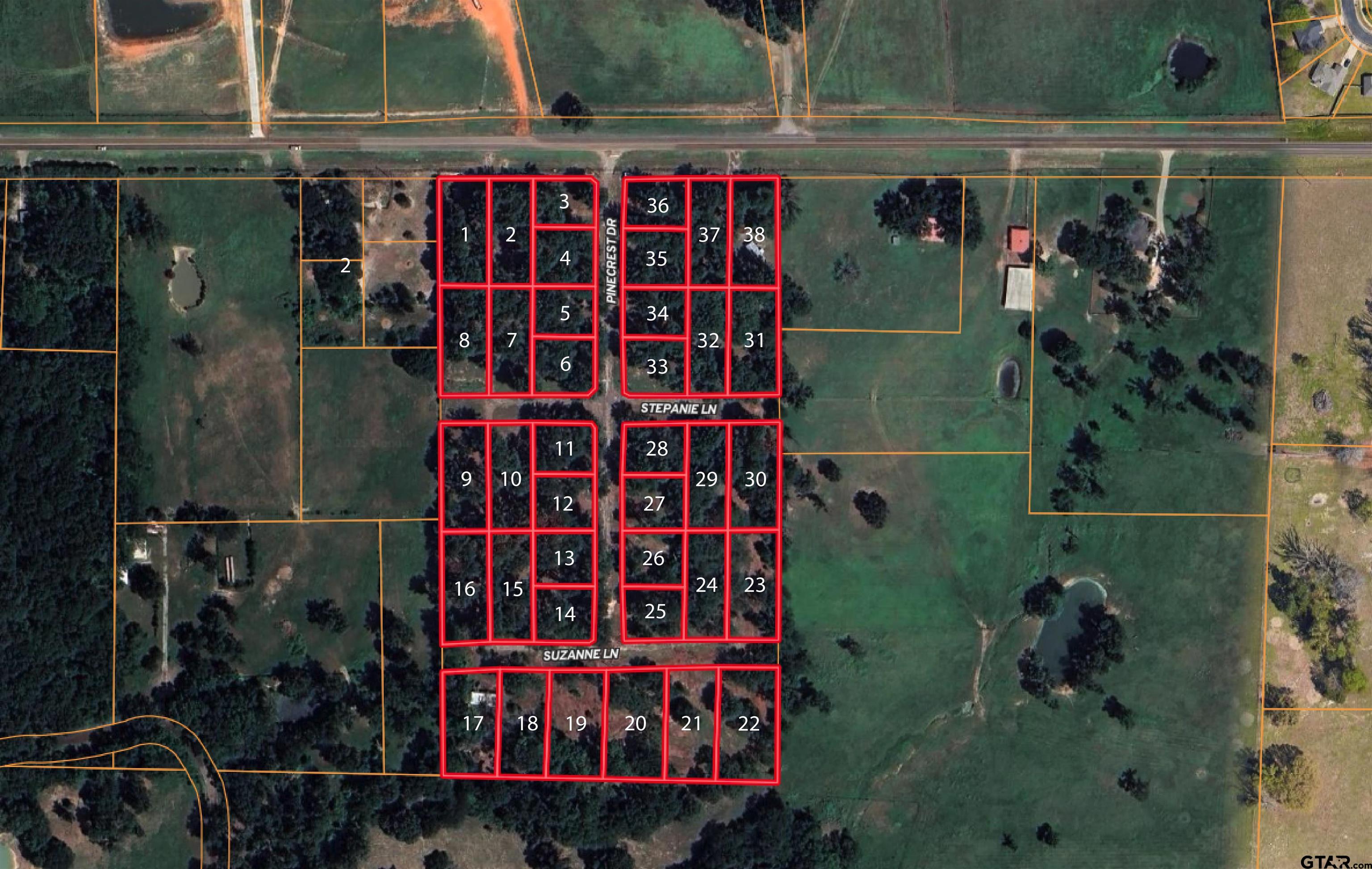 12150 Suzanne Ln Property Photo 2