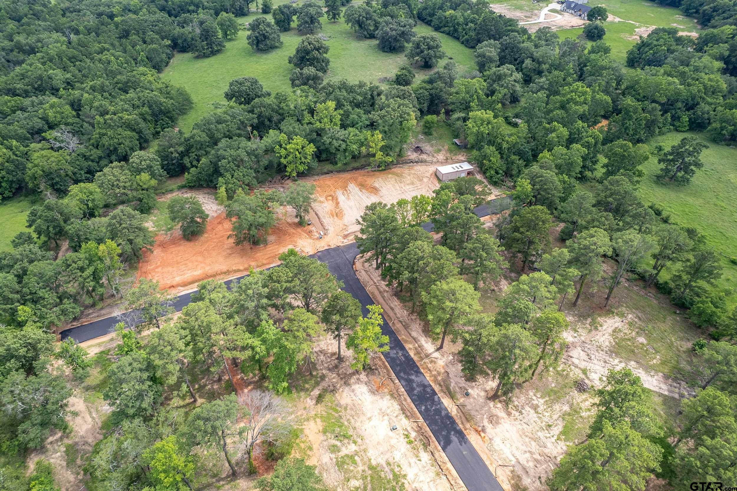 12150 Suzanne Ln Property Photo 6