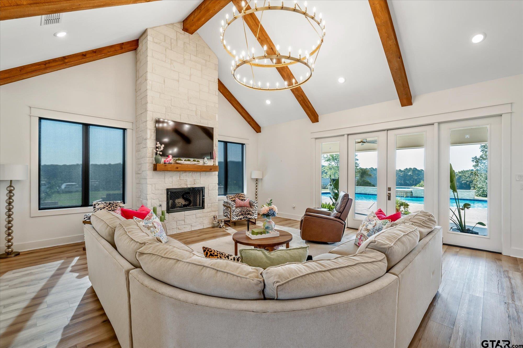 2217 Cr 4709 Property Photo 1