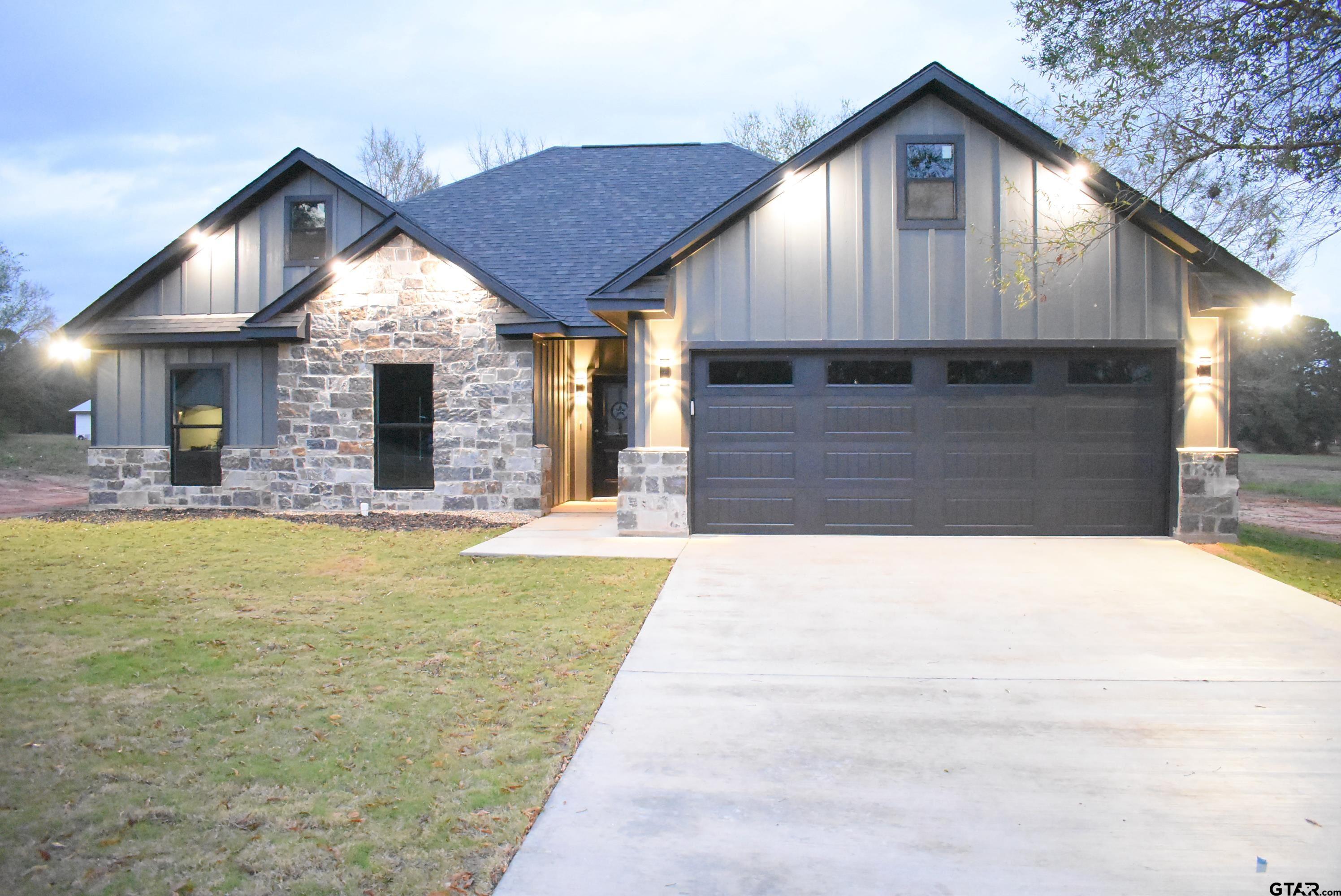 162 Ruby Lane Property Photo 1