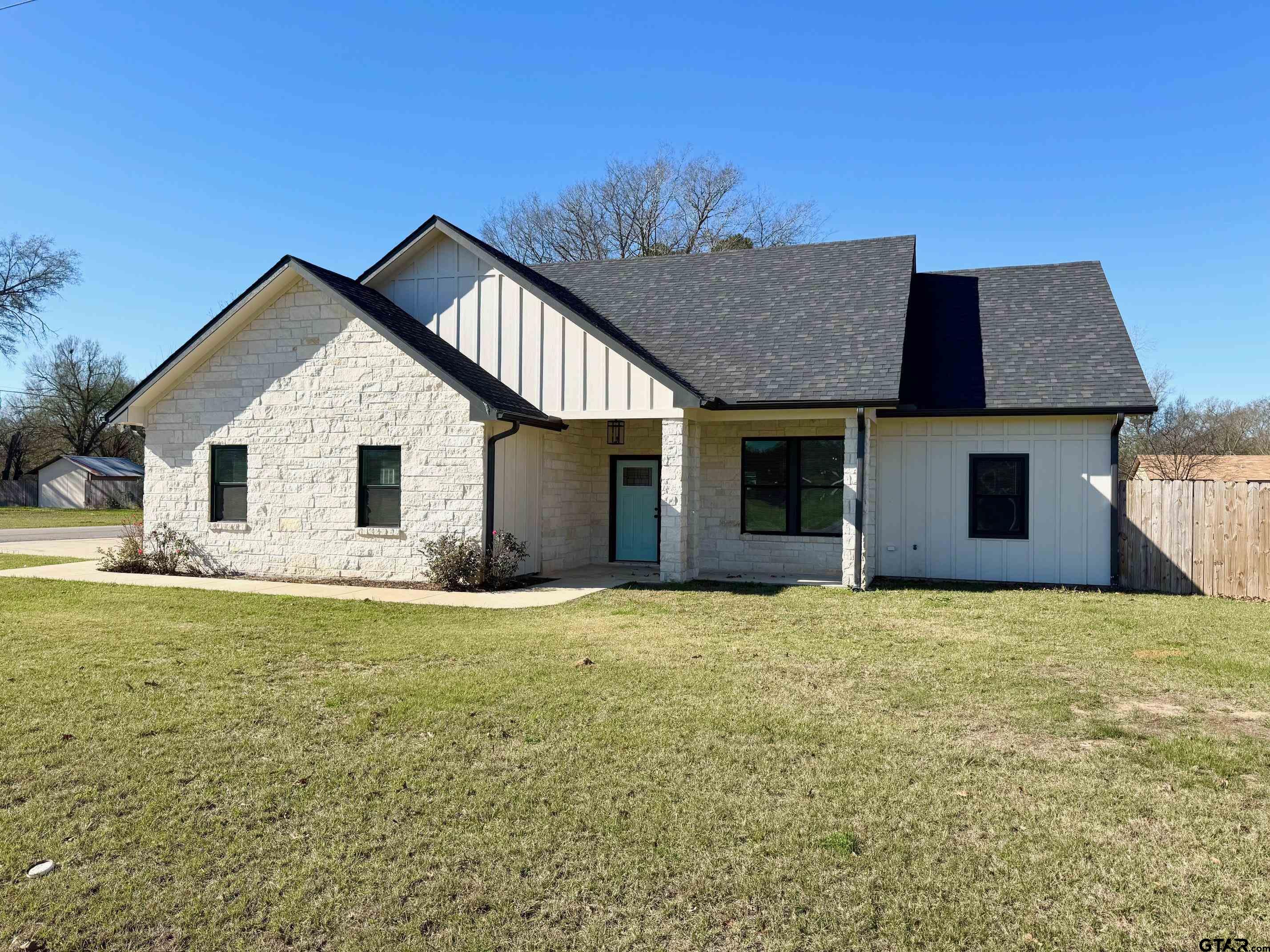 505 Brazos Street Property Photo 1