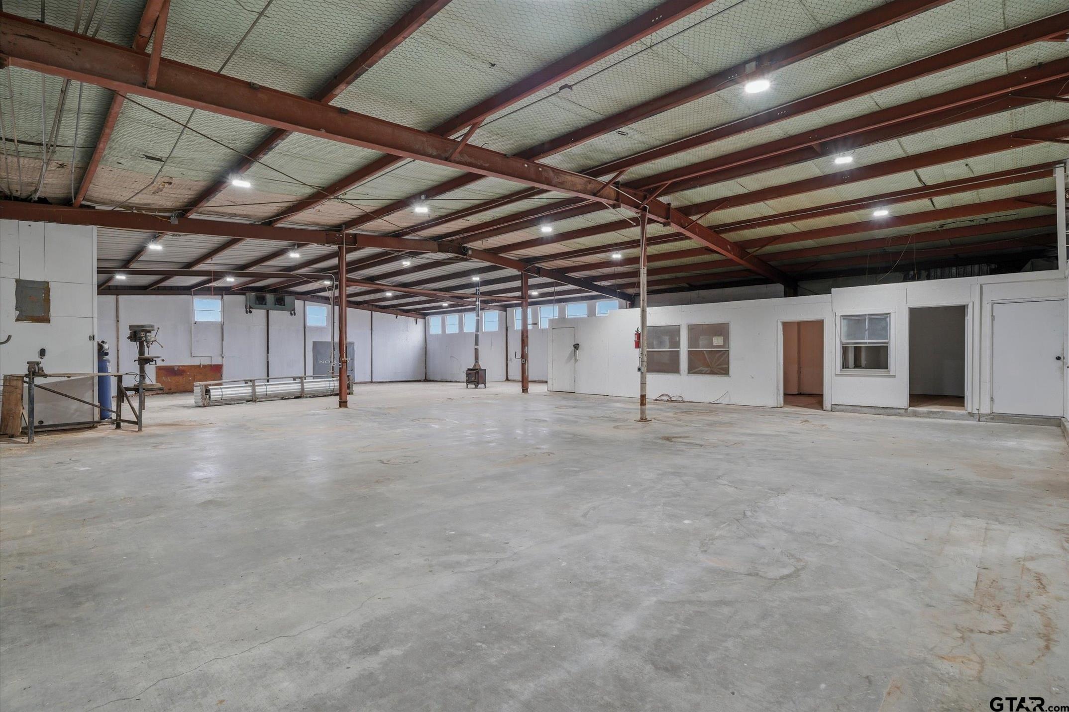 9474 Us-175 Property Photo 25