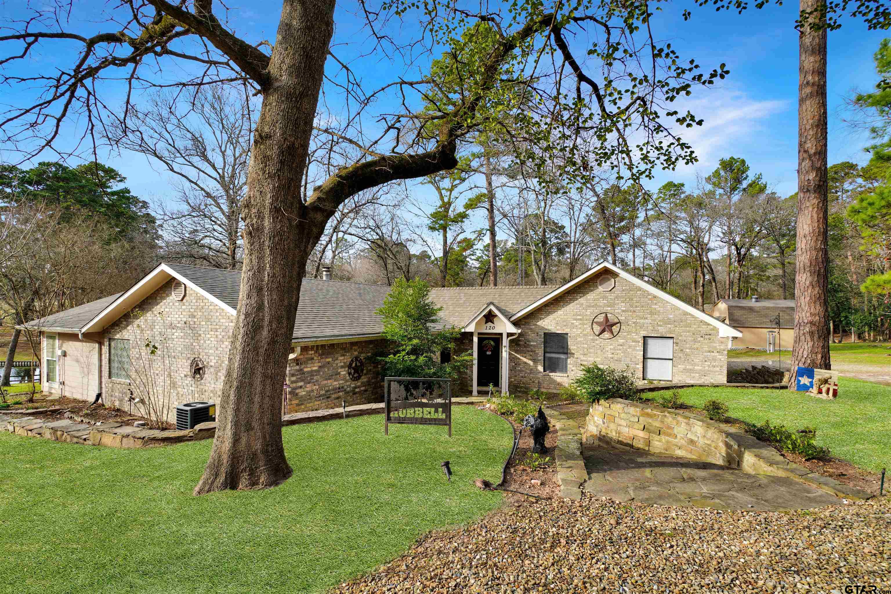 120 Rainbow Cove Property Photo 1