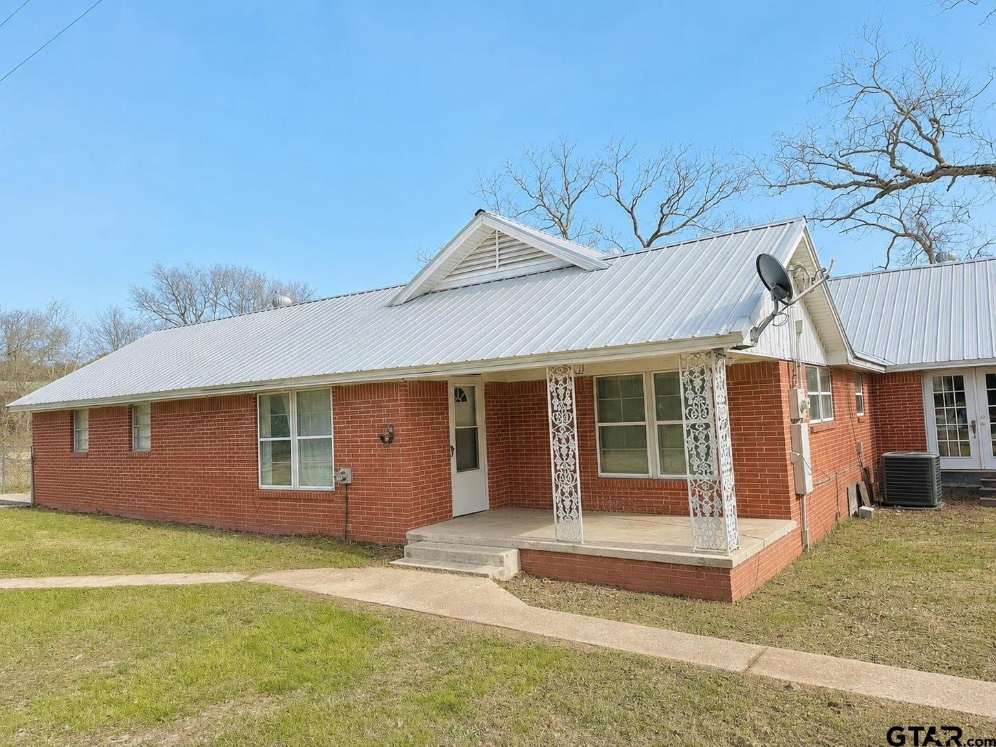 346 Cr 3520 Property Photo 1