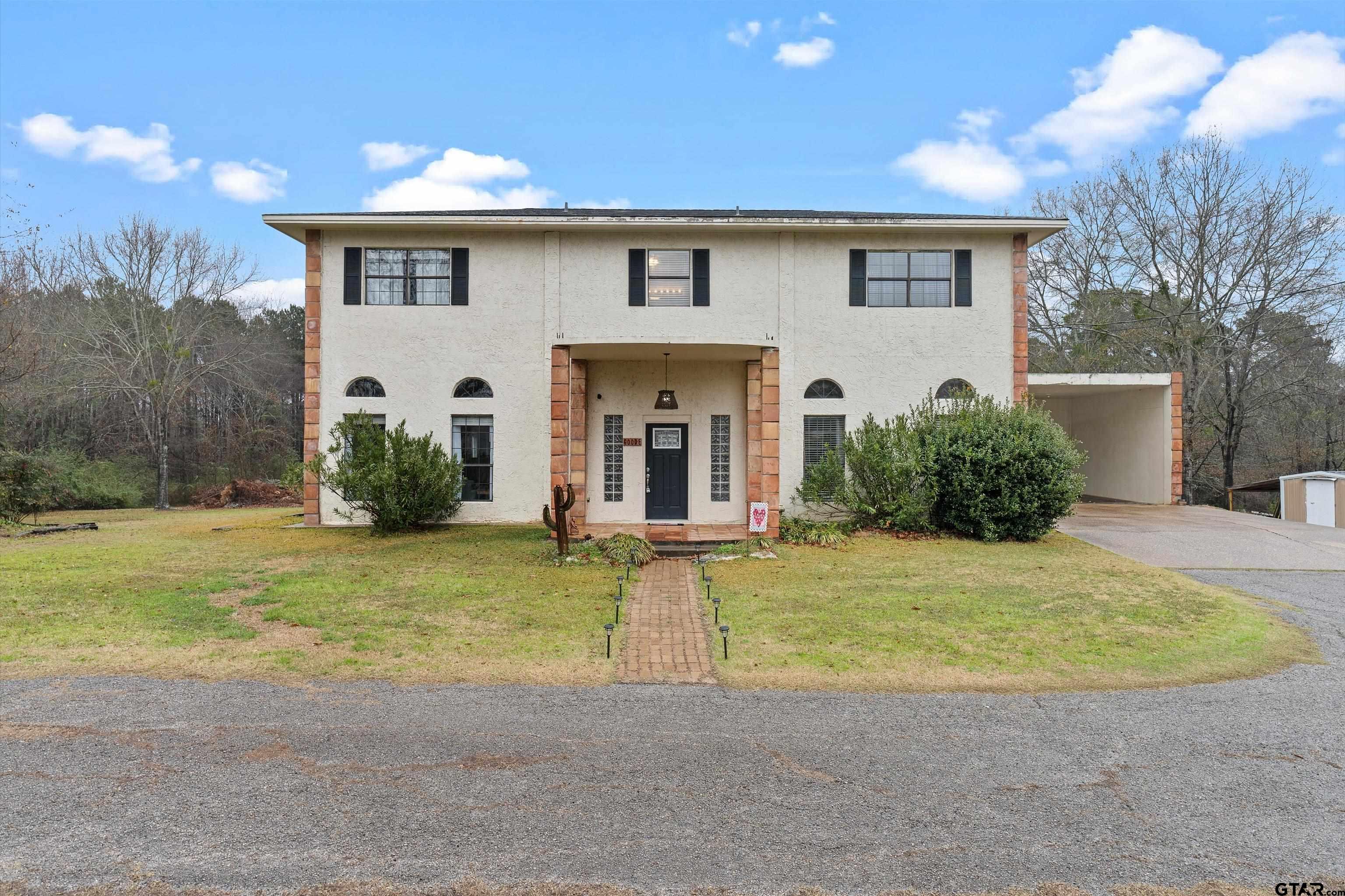 210 Kenneth Drive Property Photo 1