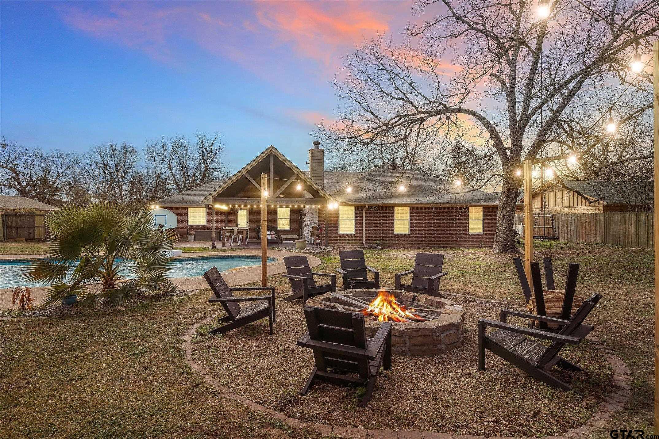 128 Colorado Property Photo 1