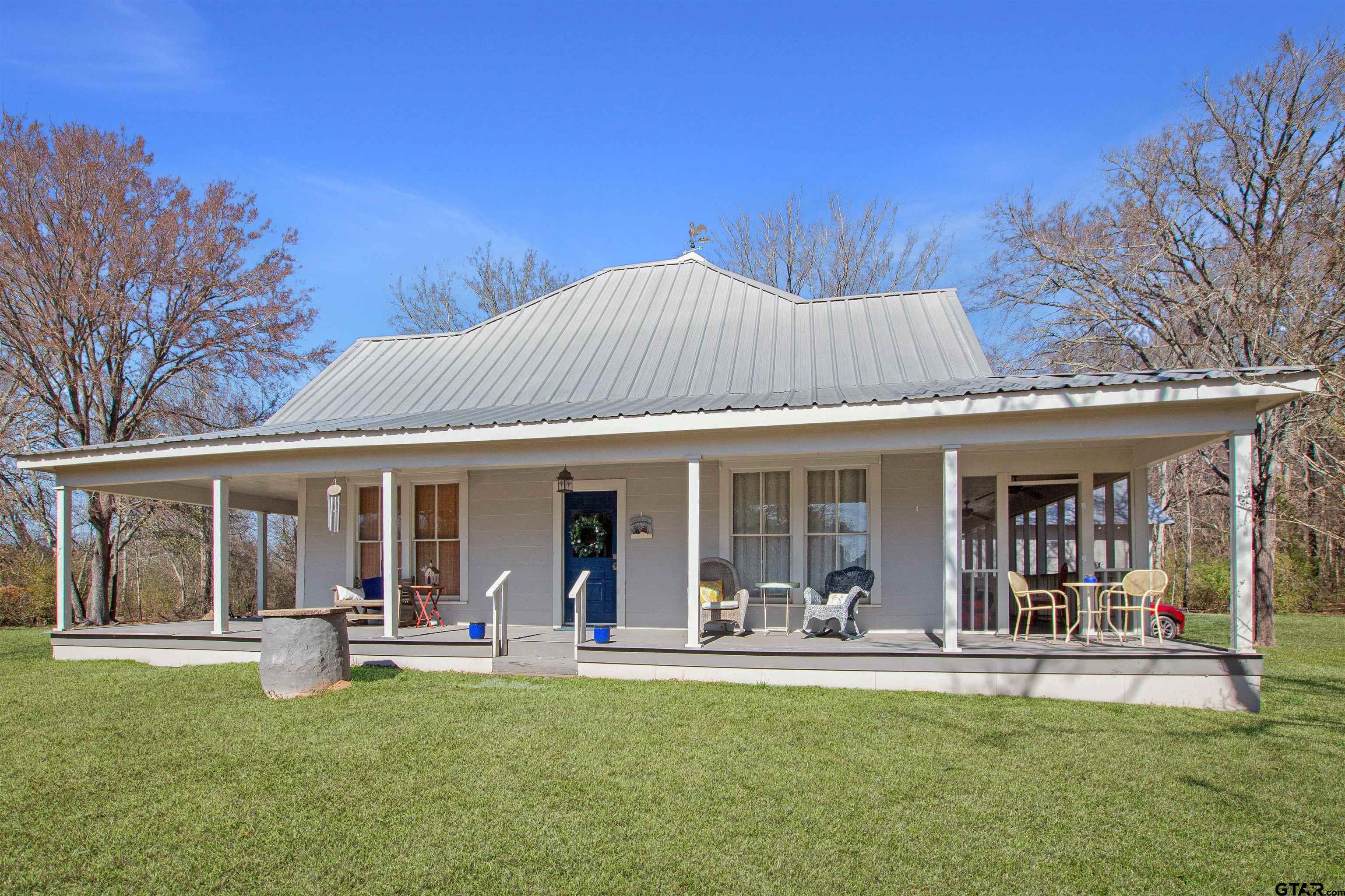 17991 Fm 346 E Property Photo 1