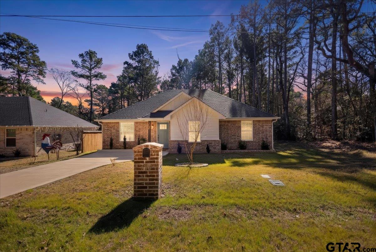 234 Sabinal Dr.