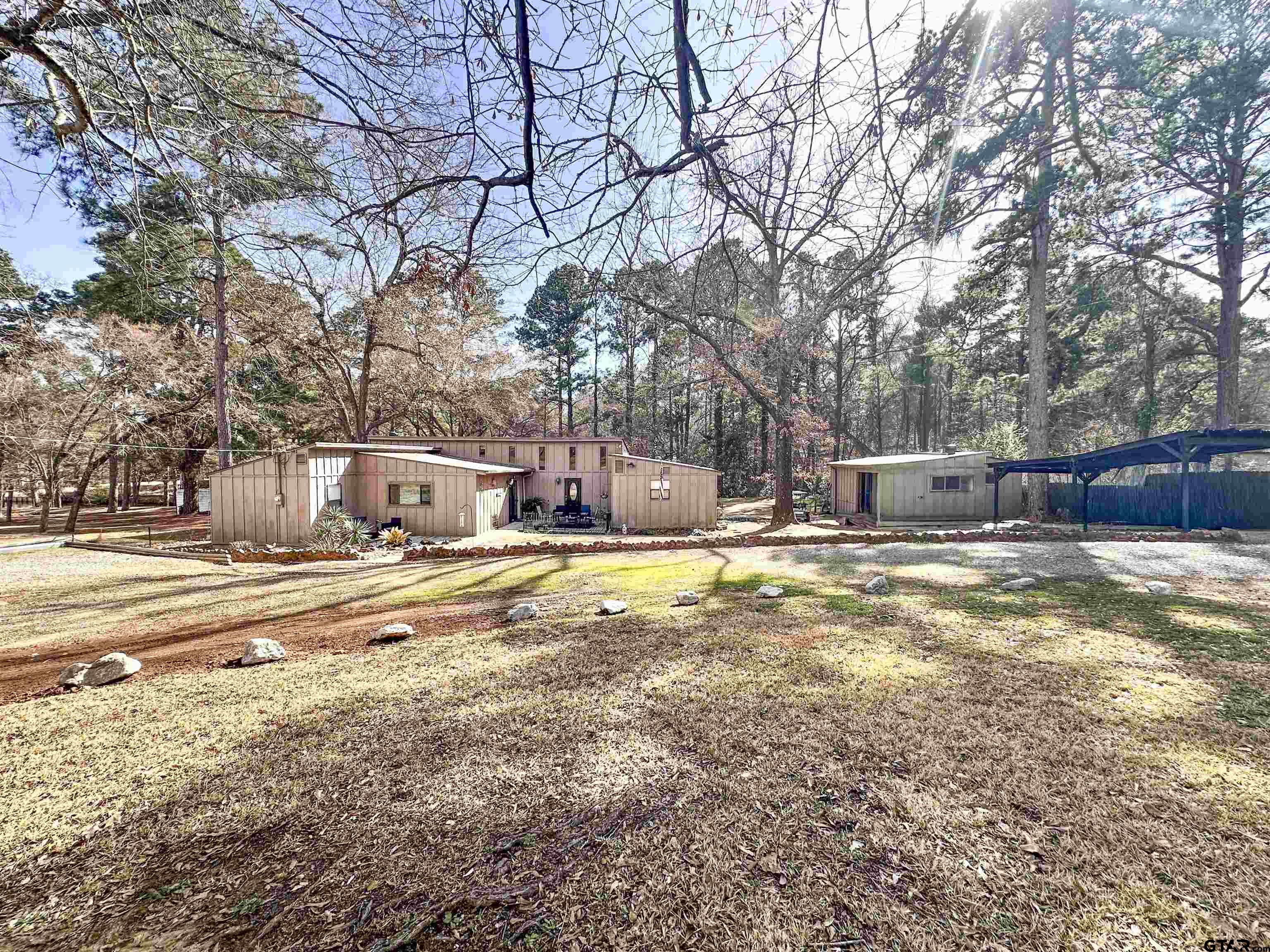6791 Valley View Dr. Property Photo 4