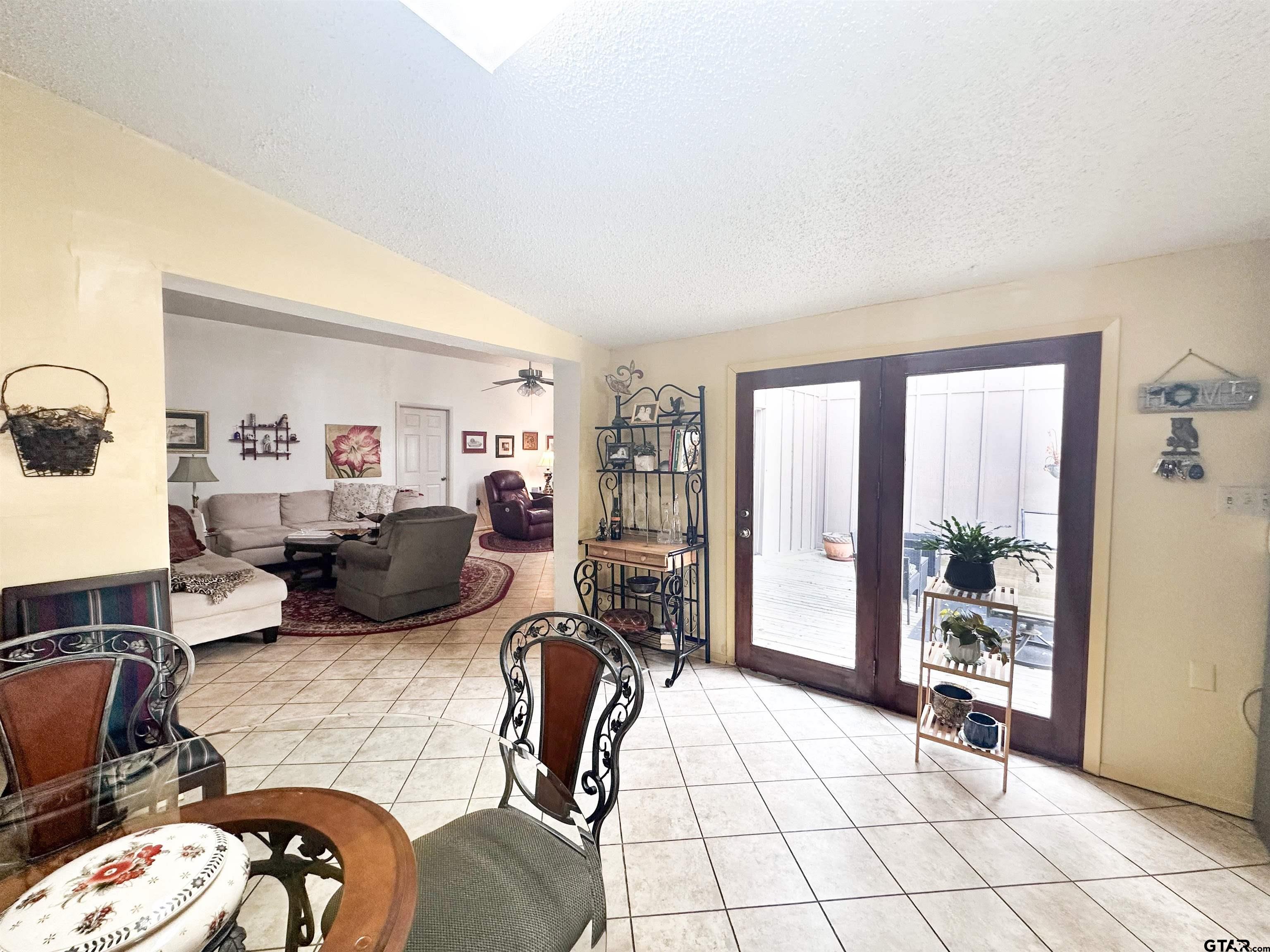 6791 Valley View Dr. Property Photo 14