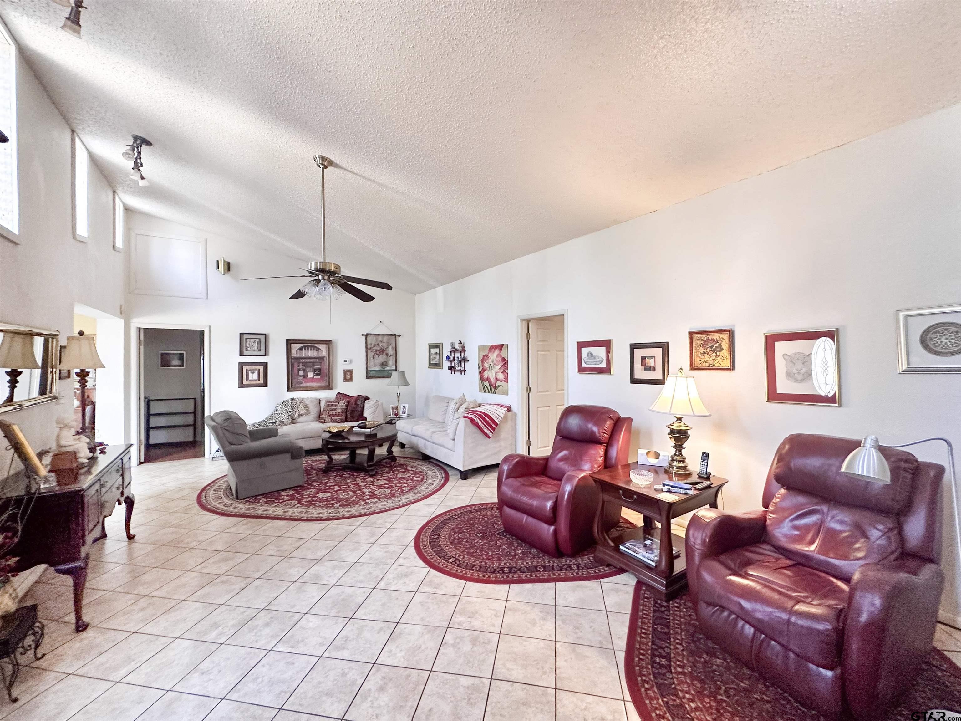 6791 Valley View Dr. Property Photo 15