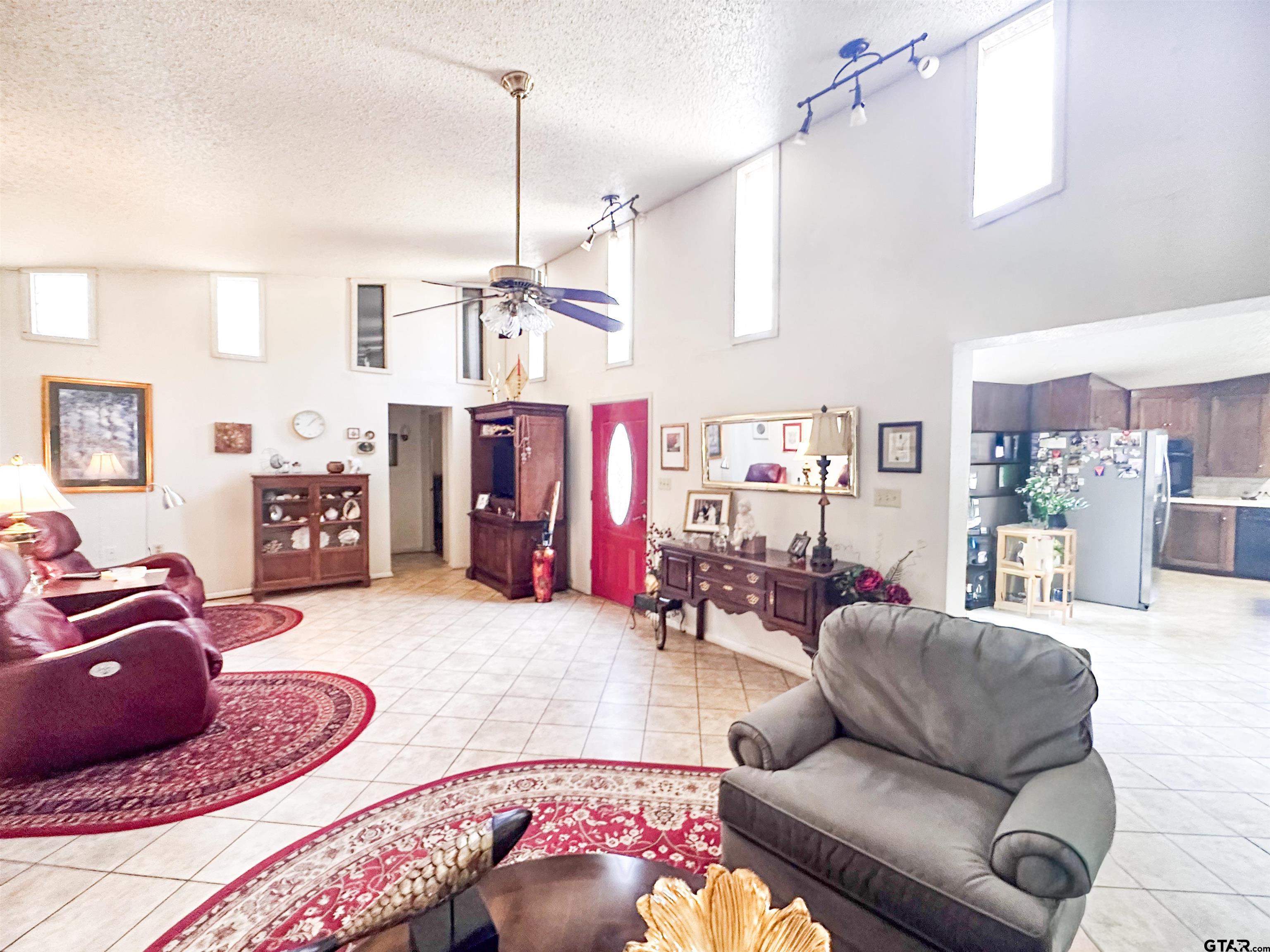 6791 Valley View Dr. Property Photo 18
