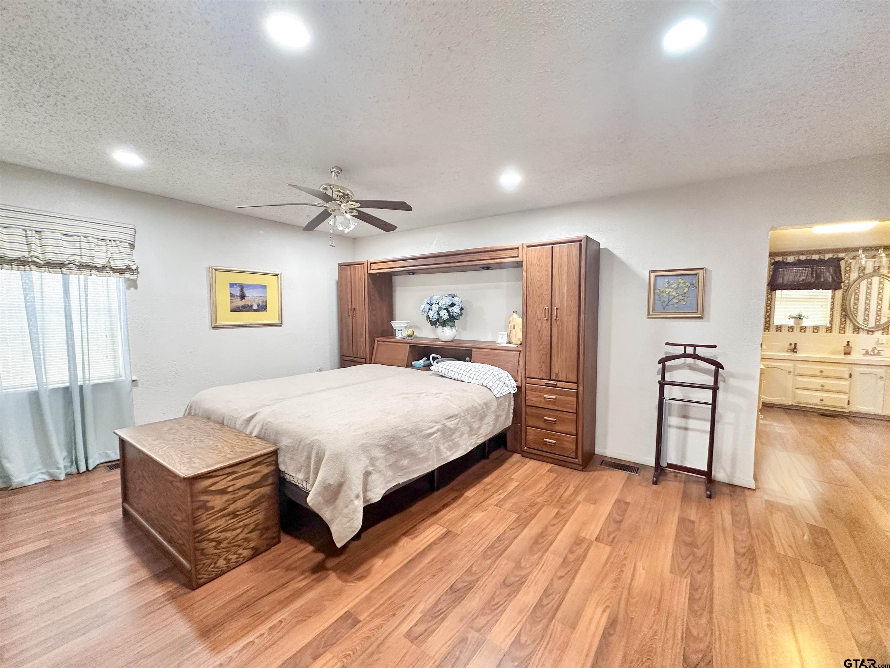 6791 Valley View Dr. Property Photo 20