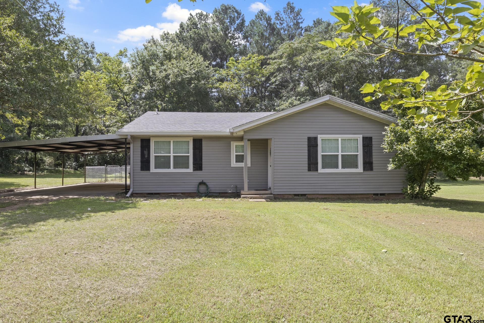 655 Daingerfield St Property Photo 1