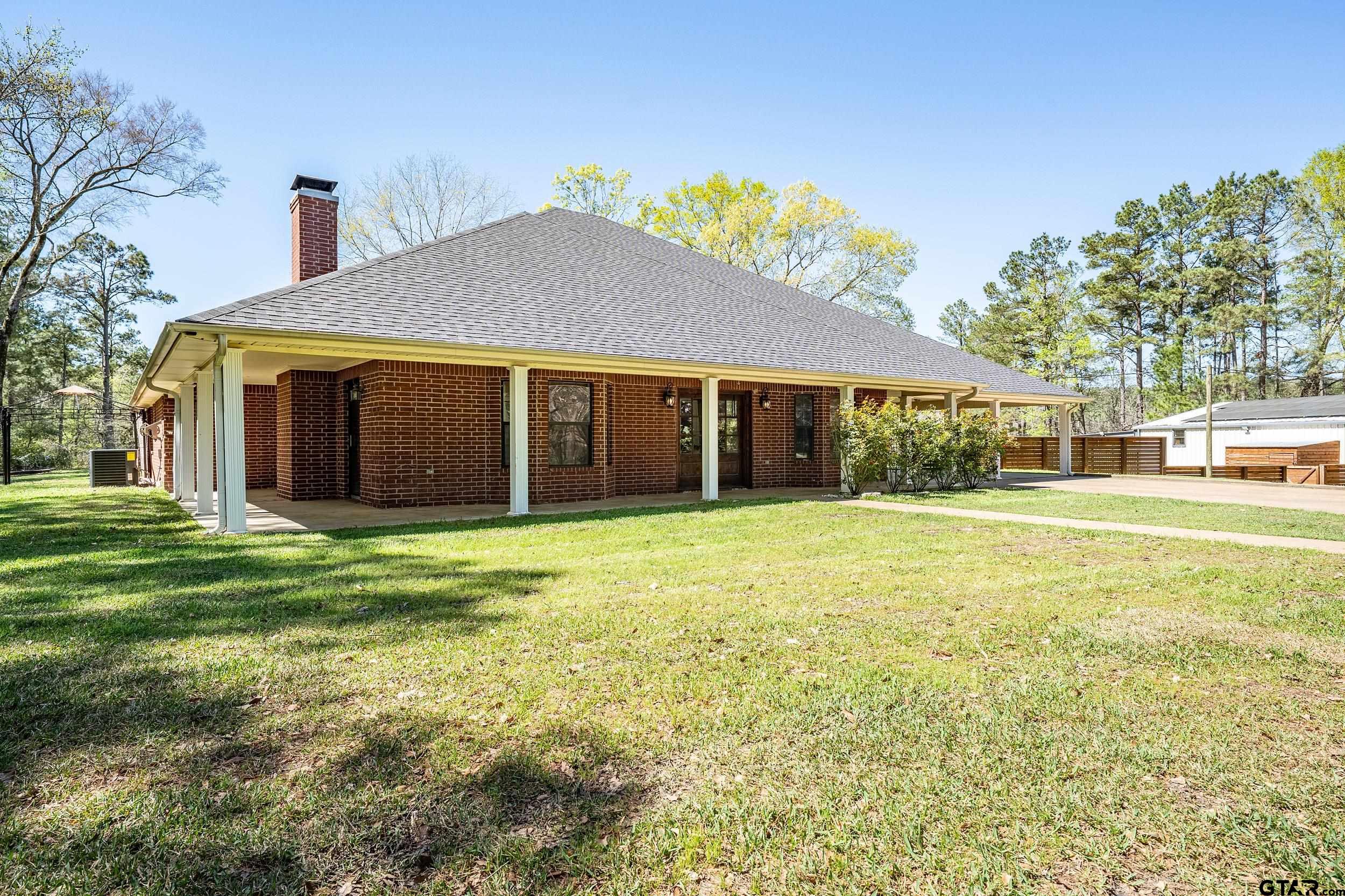 3481 N Loop 343 Property Photo 11