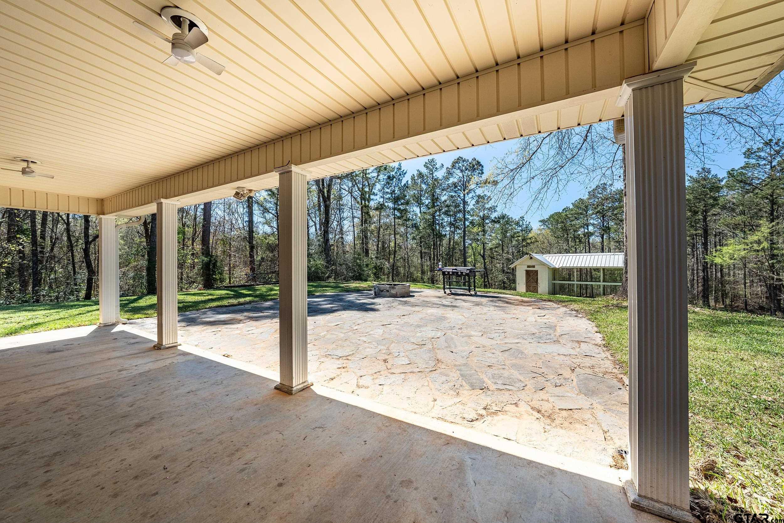 3481 N Loop 343 Property Photo 12