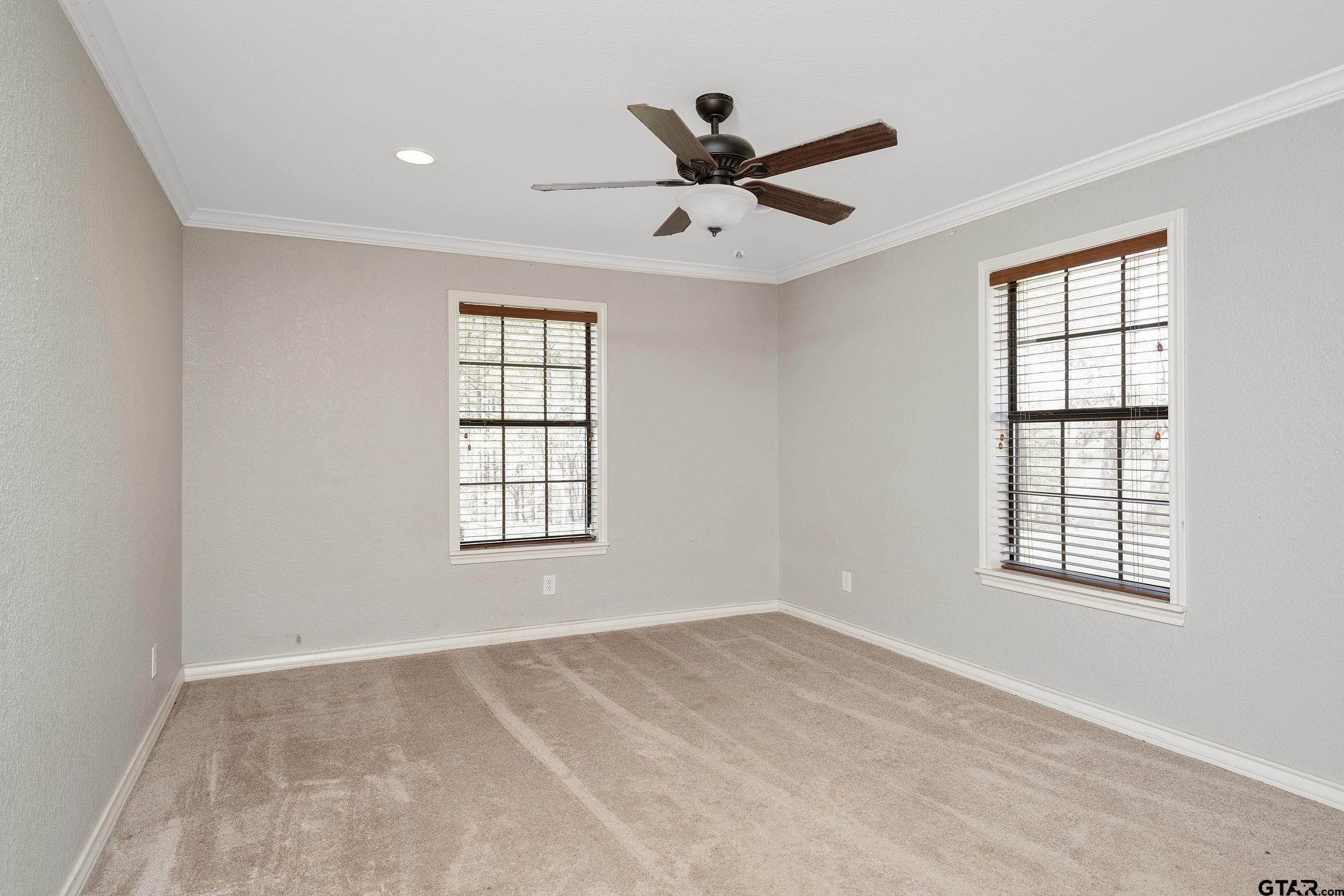 3481 N Loop 343 Property Photo 16