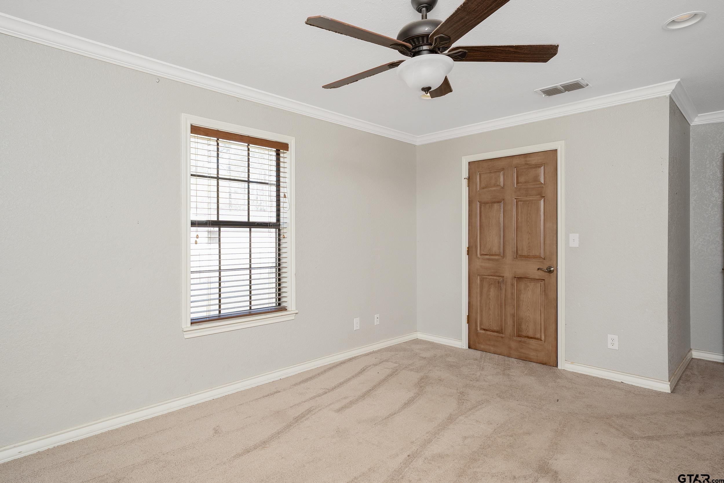 3481 N Loop 343 Property Photo 19