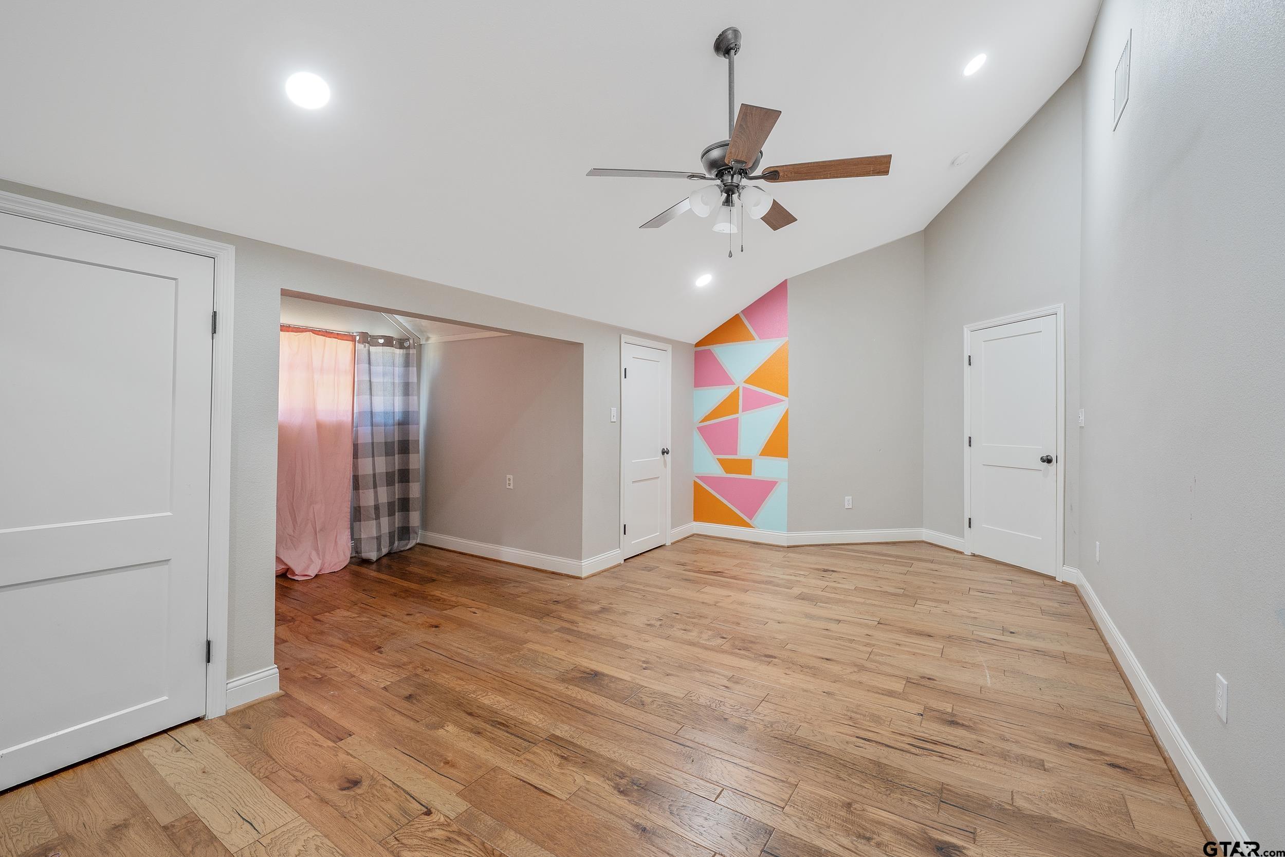 3481 N Loop 343 Property Photo 21