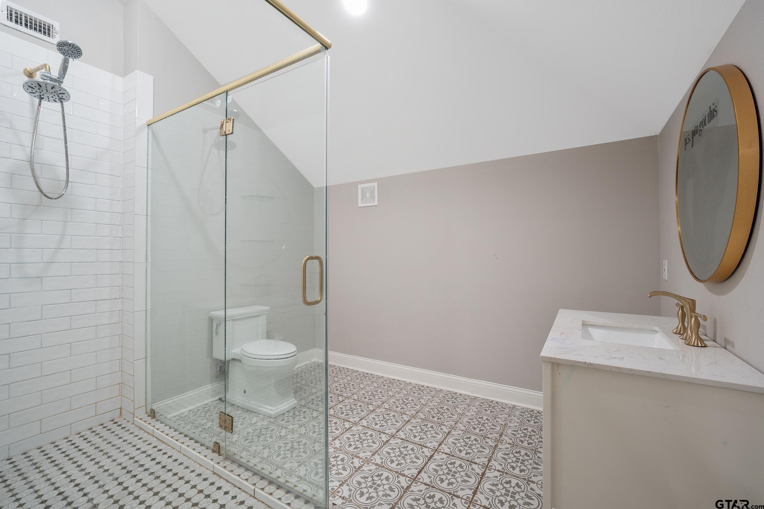 3481 N Loop 343 Property Photo 22