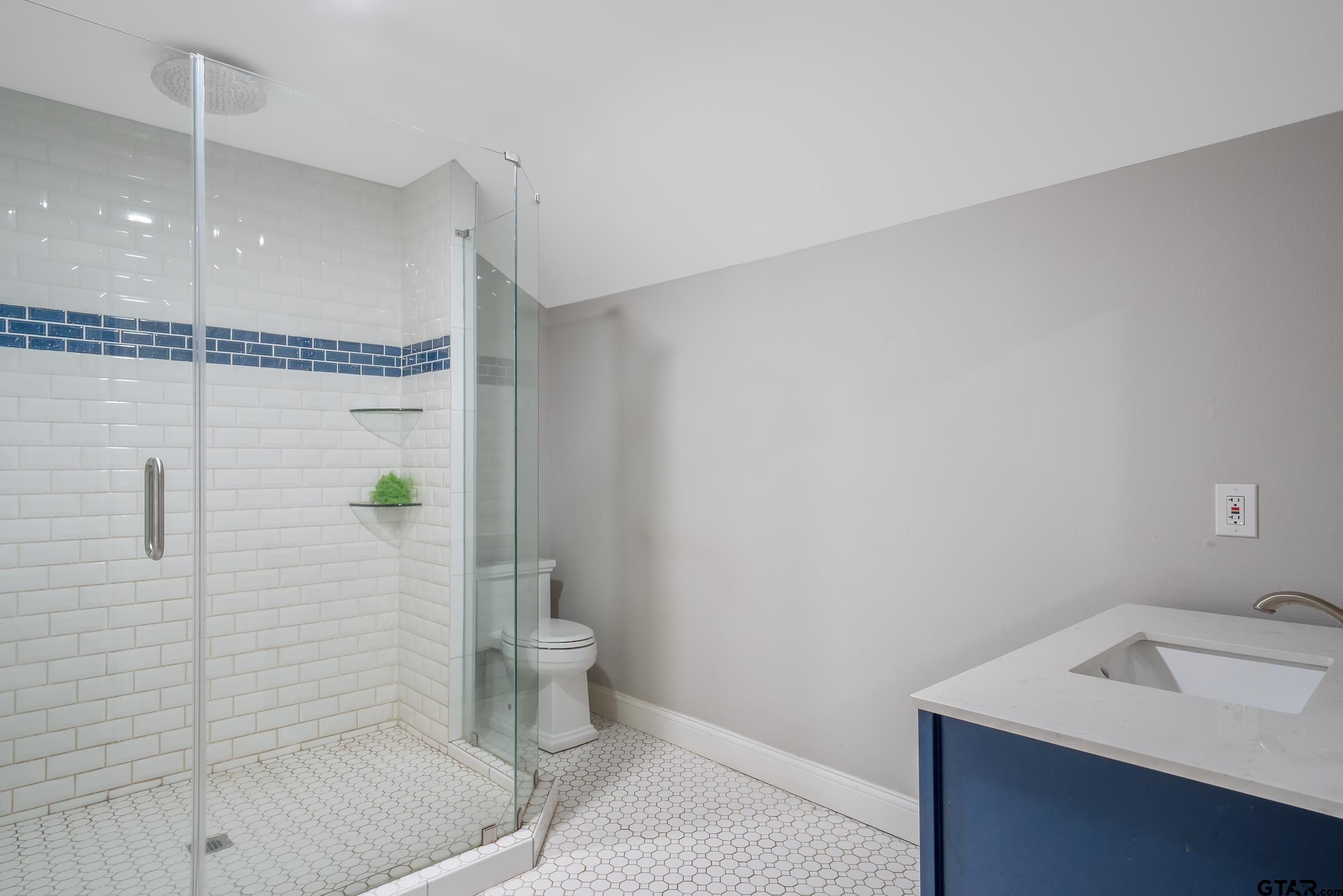 3481 N Loop 343 Property Photo 23