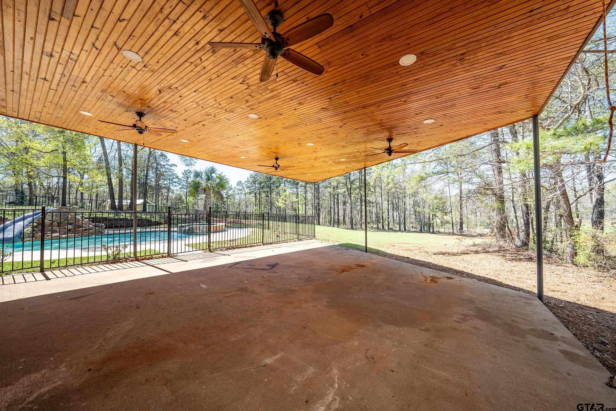 3481 N Loop 343 Property Photo 32