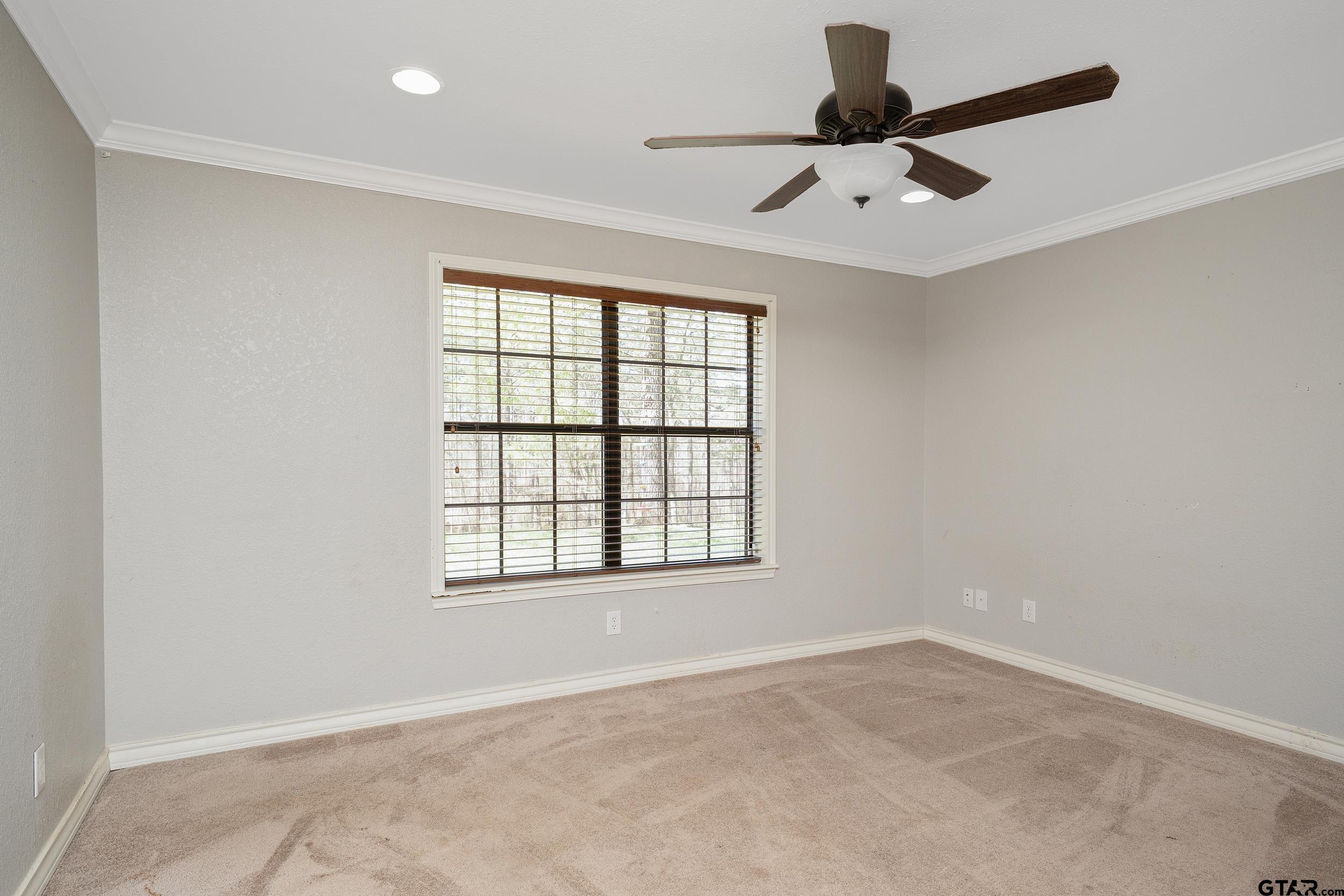 3481 N Loop 343 Property Photo 35