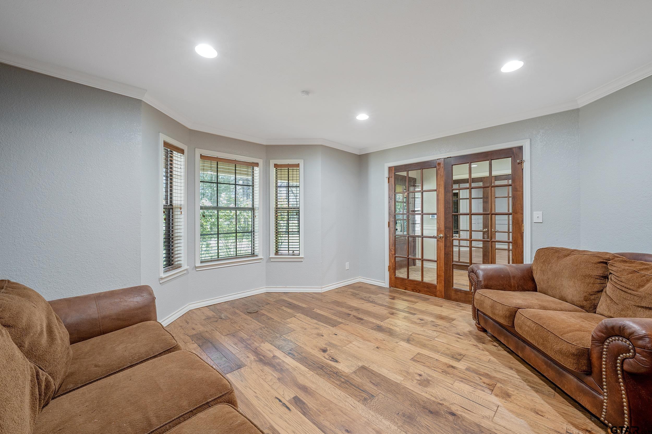 3481 N Loop 343 Property Photo 43