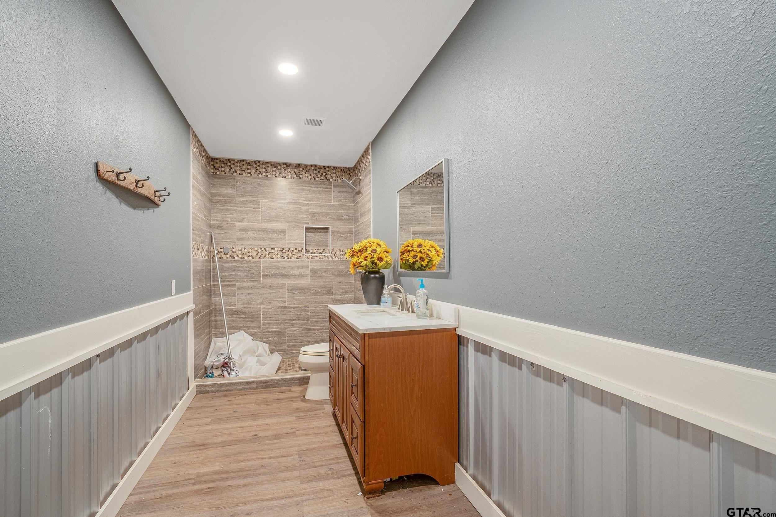 3481 N Loop 343 Property Photo 46
