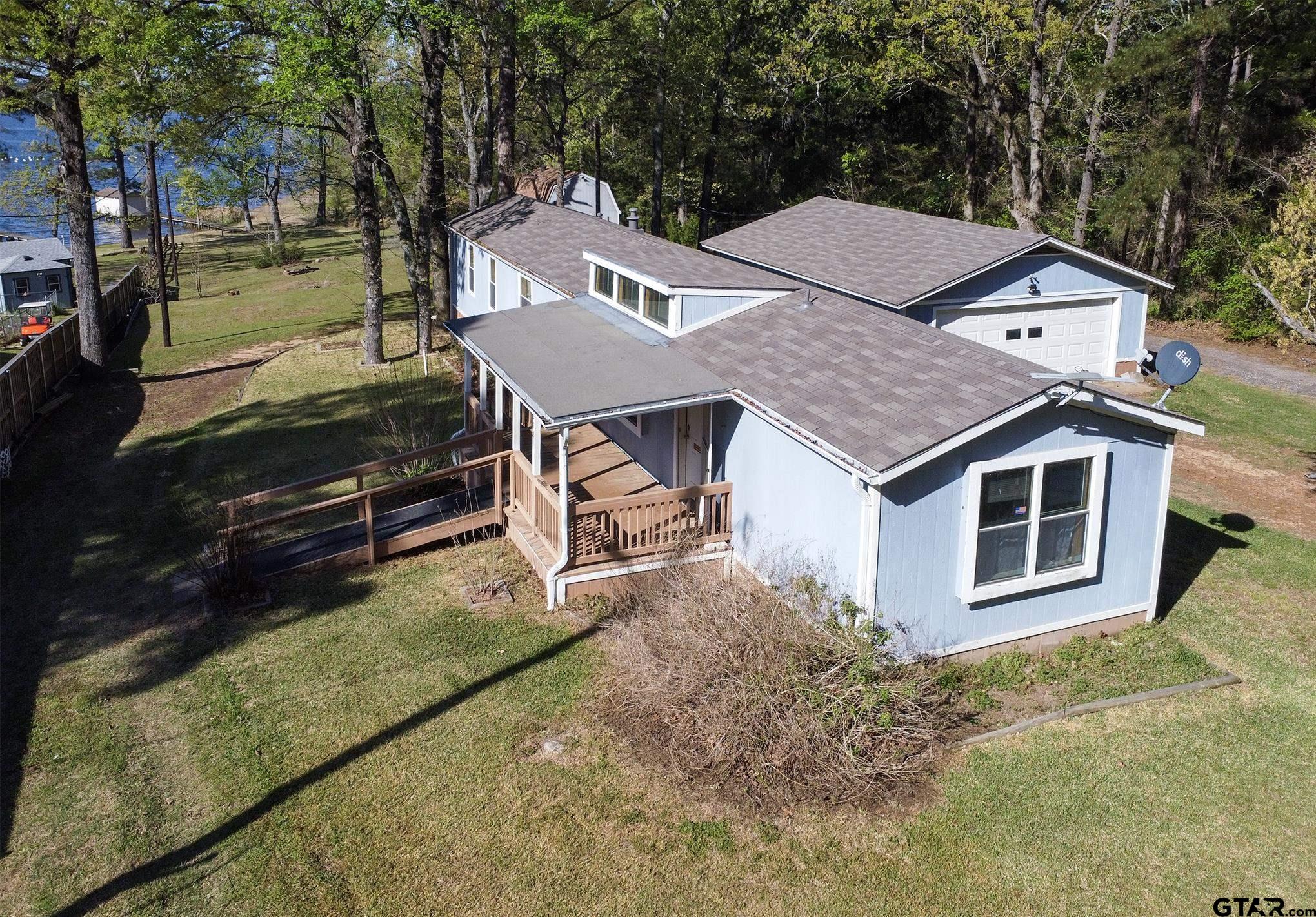 2781 Lake Breeze Dr. Property Photo 1