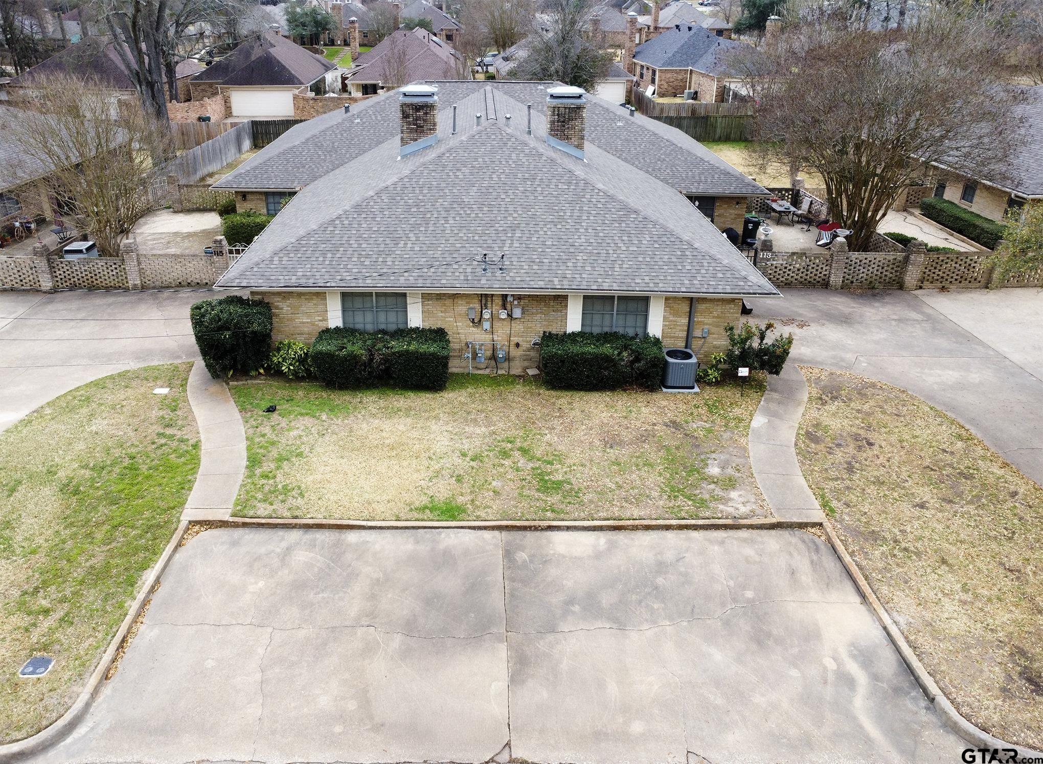 113 & 115 E Heritage Drive Property Photo 2