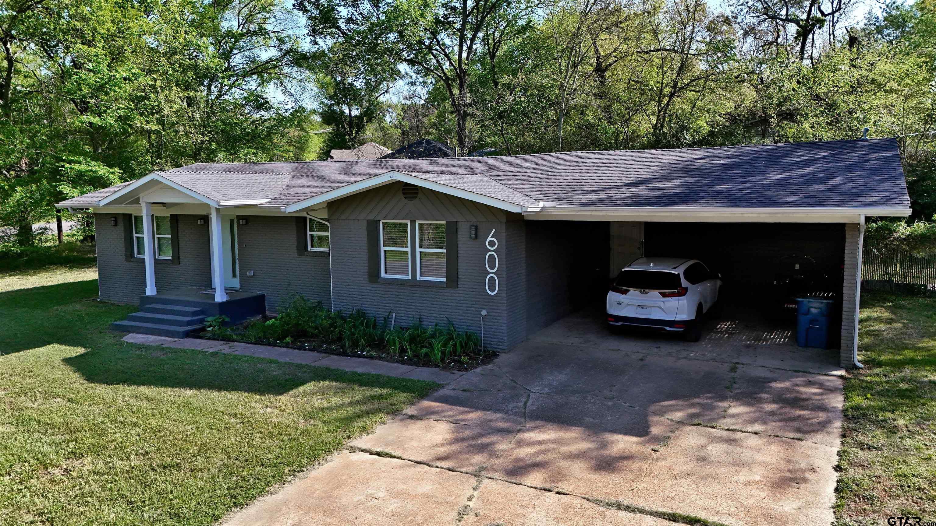 600 Bunny Rabbit Road Property Photo 1