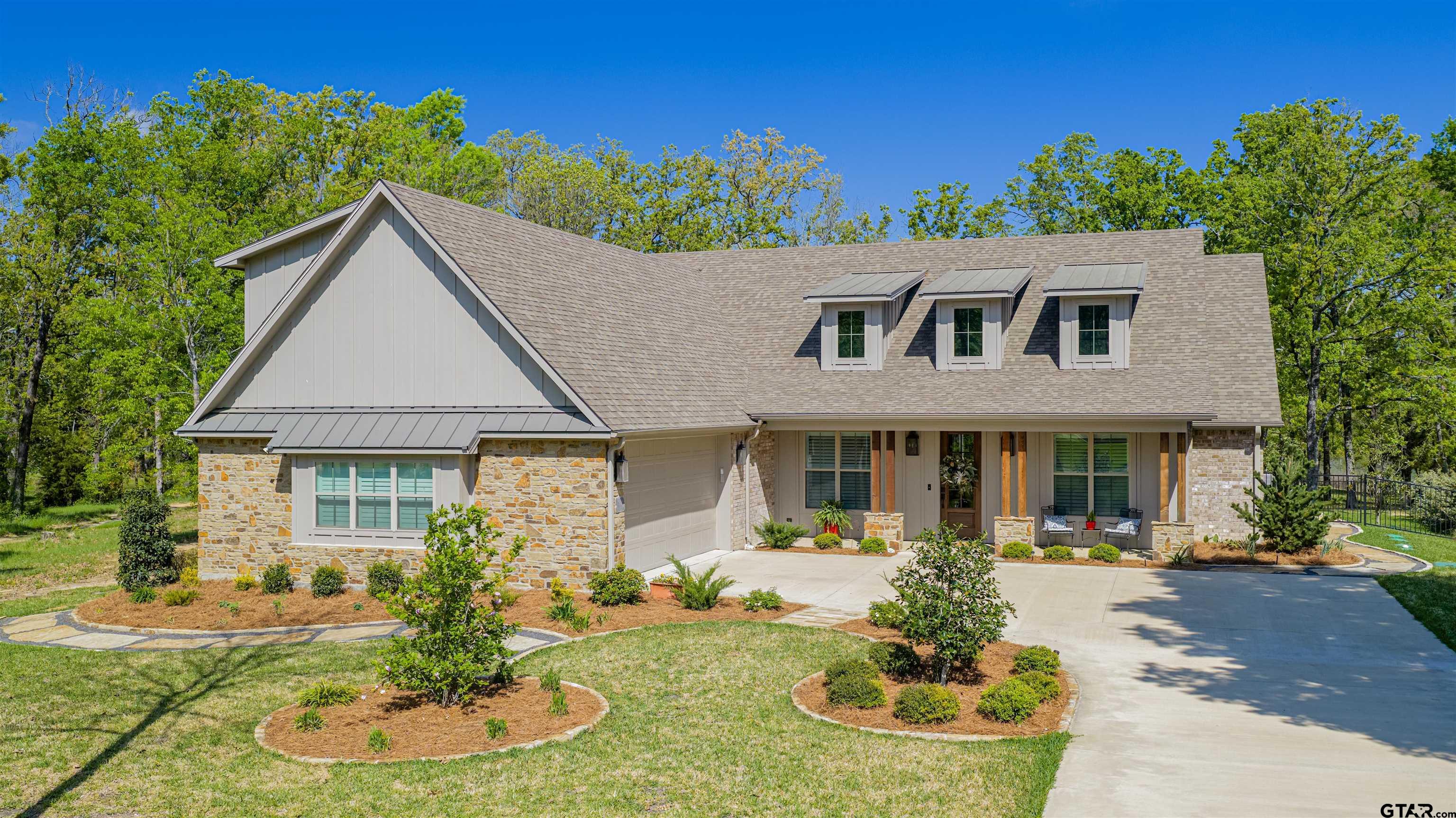 555 Pr 5945 Property Photo 1