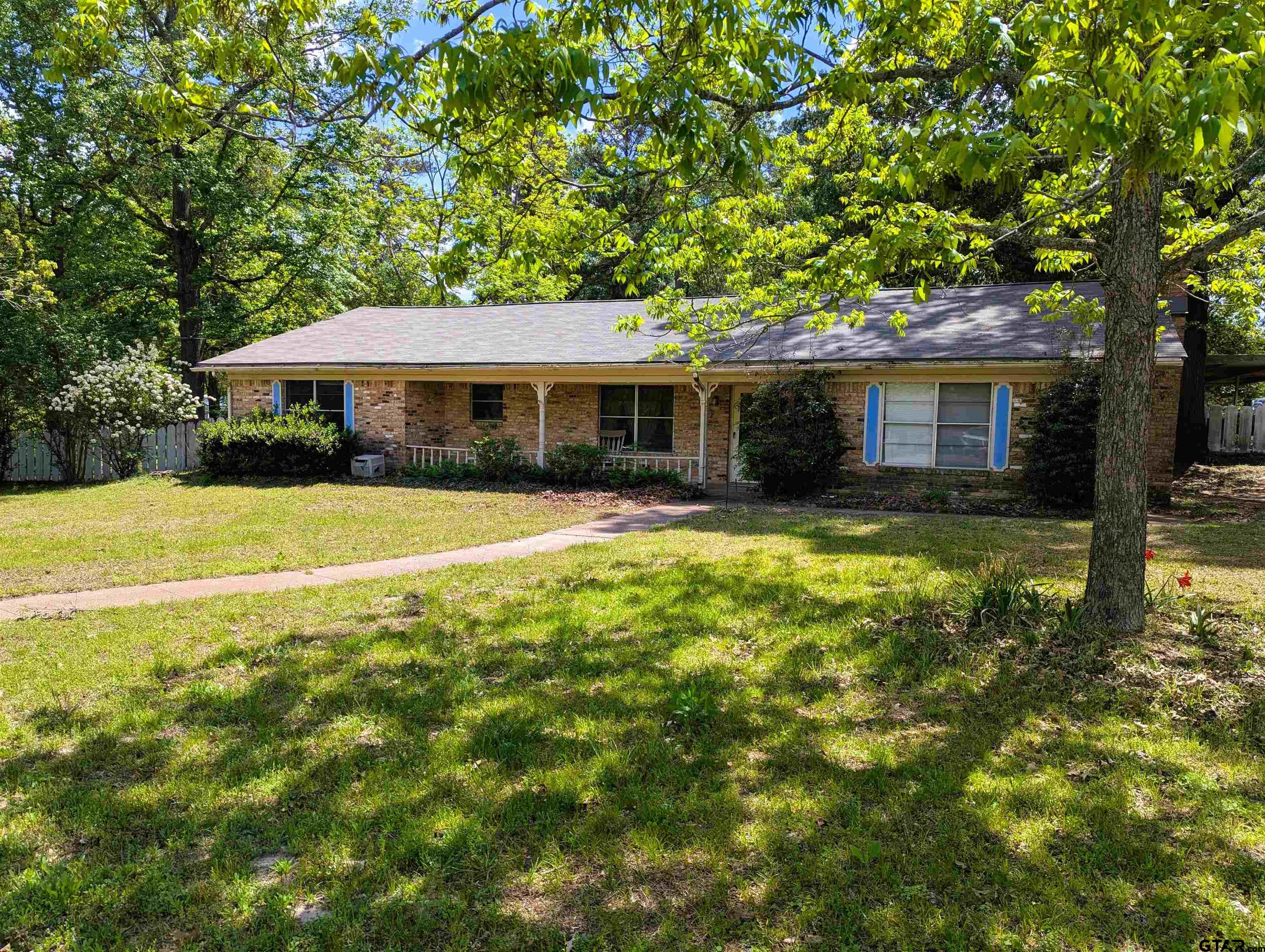 7434 Brookhollow Drive Property Photo 1