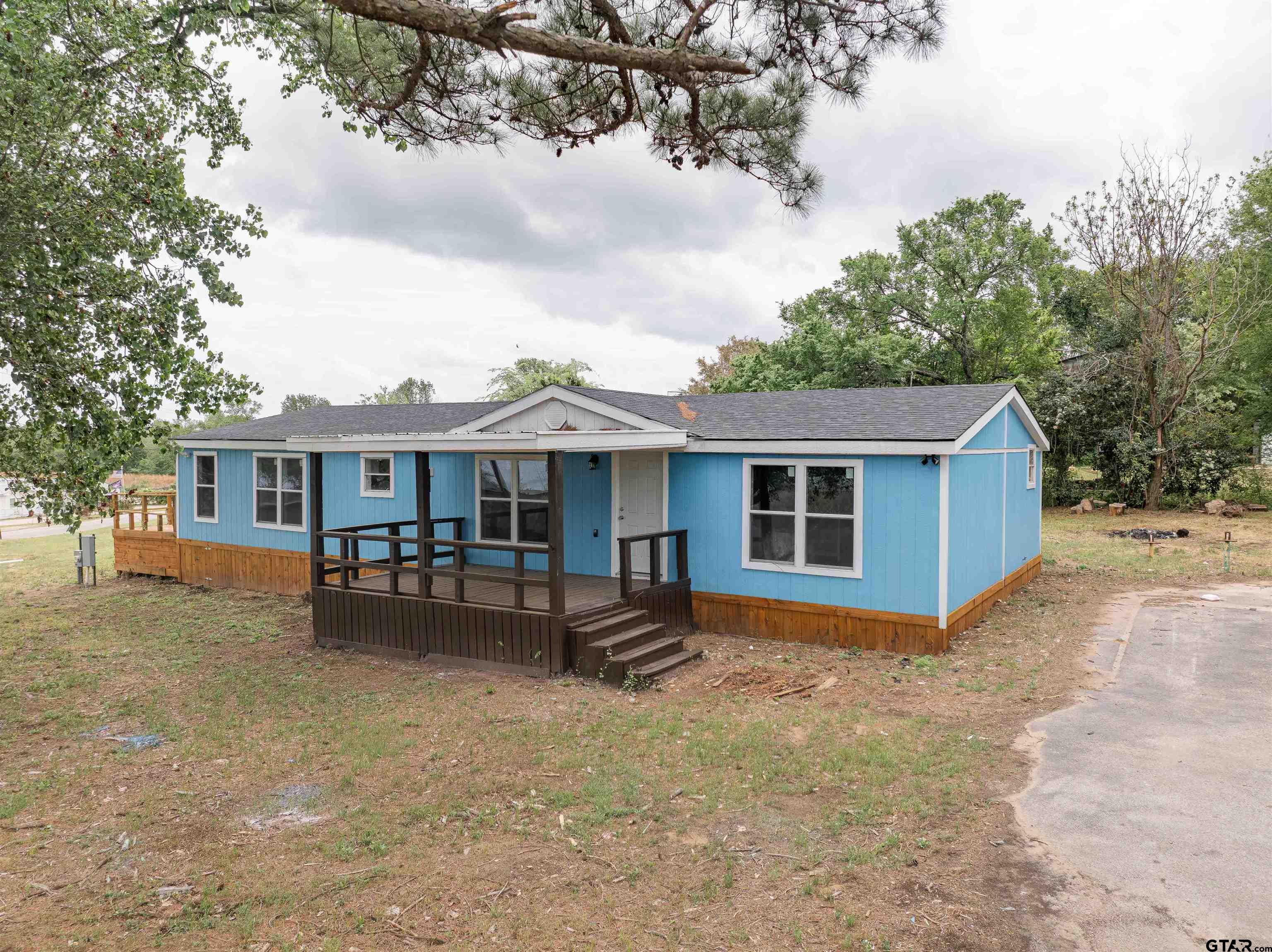 161 Clearview Circle Property Photo 1