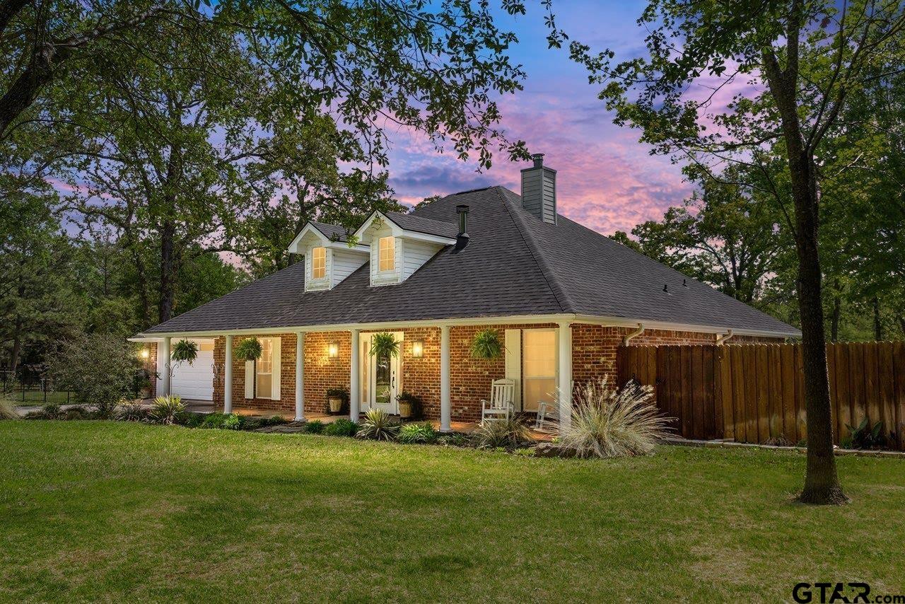 108 Forehand Drive Property Photo 1