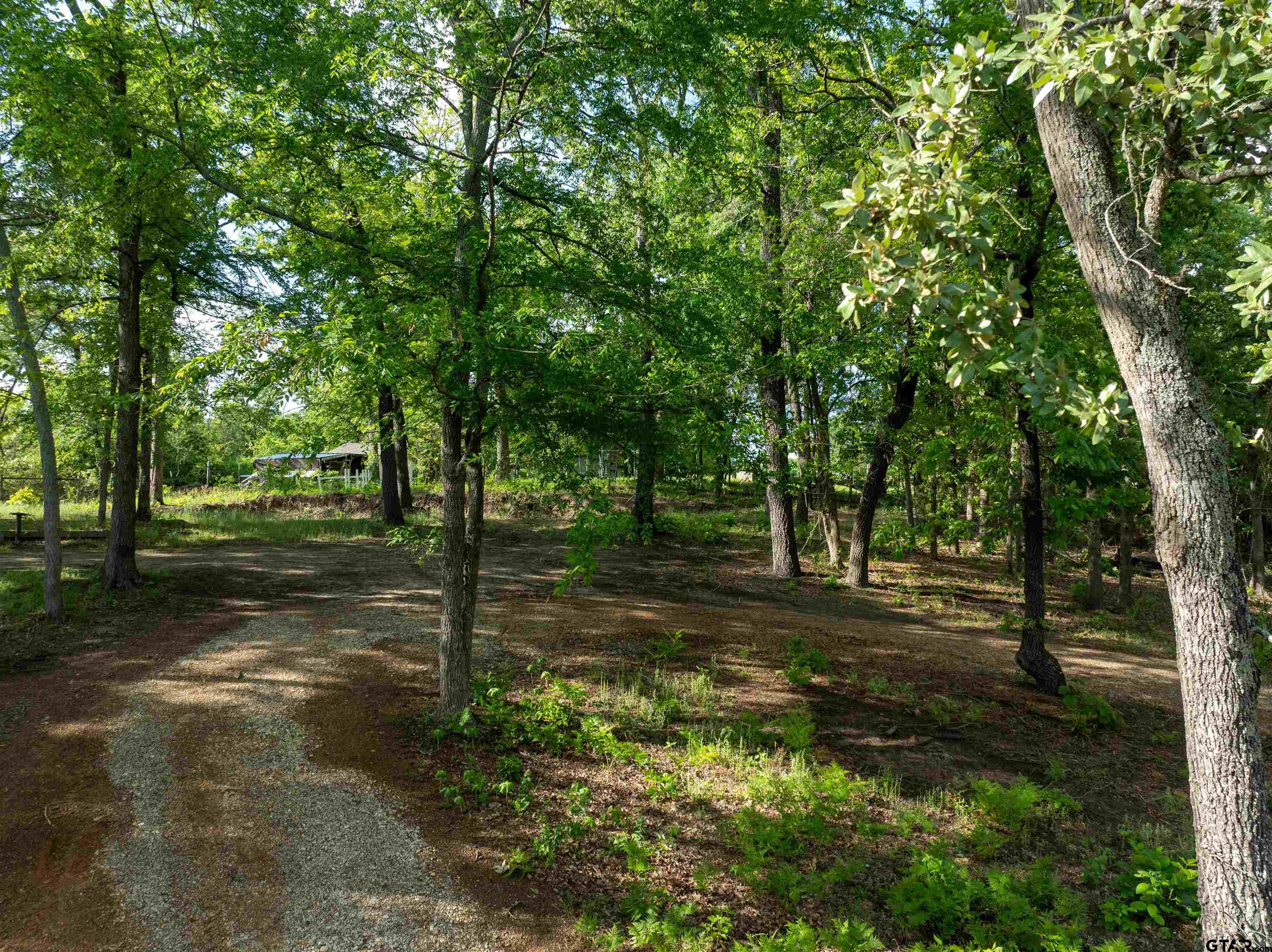 175 North Lake Drive Property Photo 1