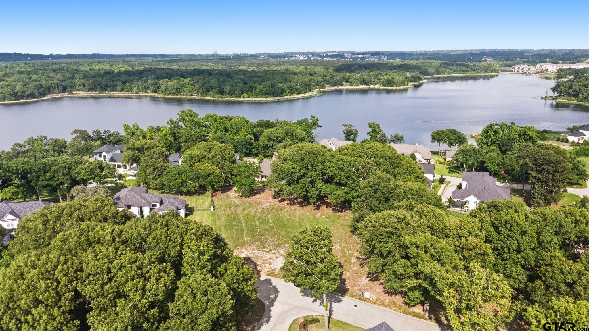 2473 Wellington Trace Property Photo 1