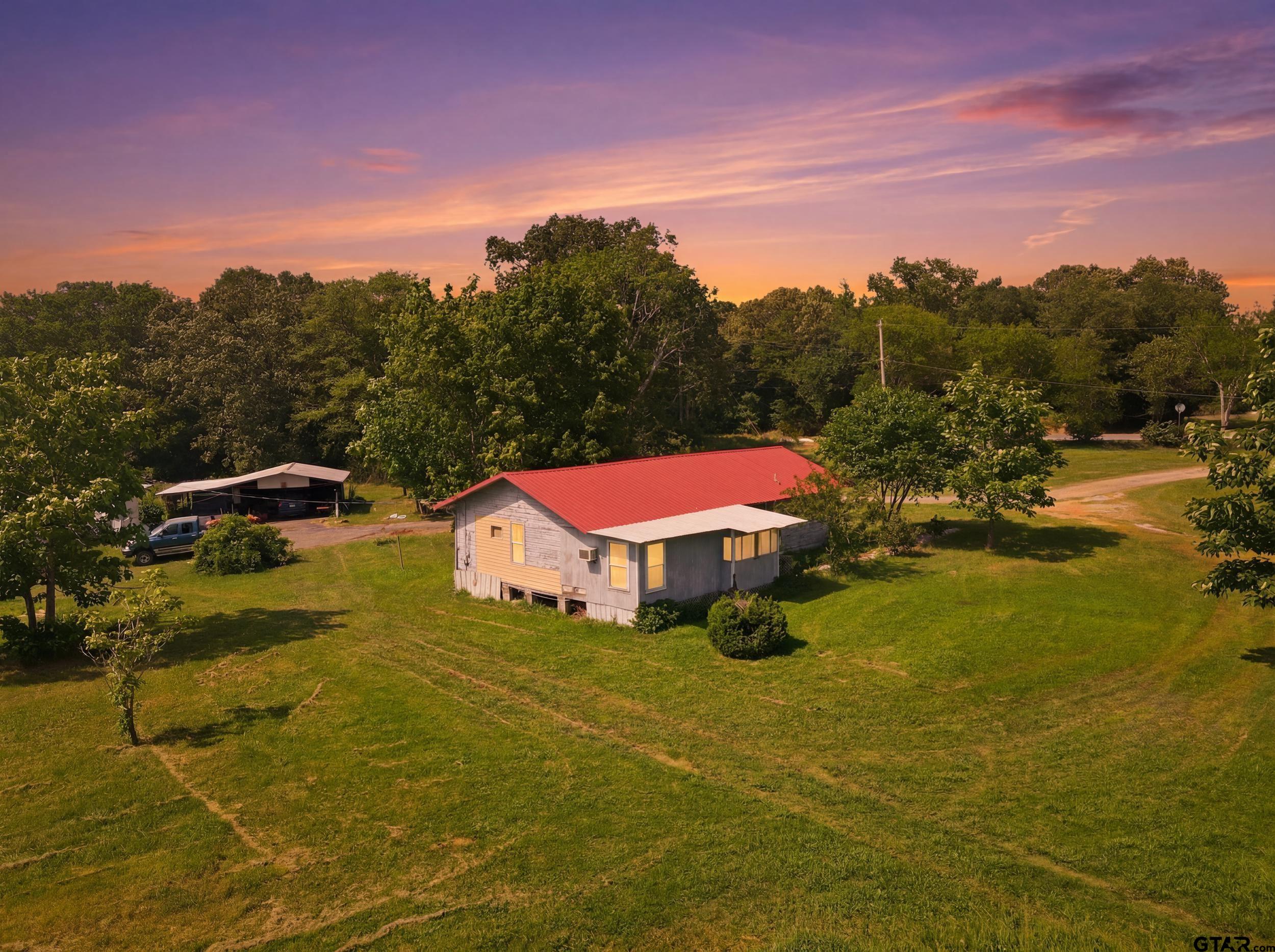 16376 Highway 11 Property Photo 1