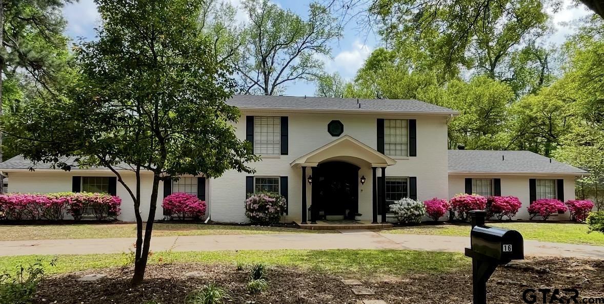 16 Pegues Place Property Photo 1