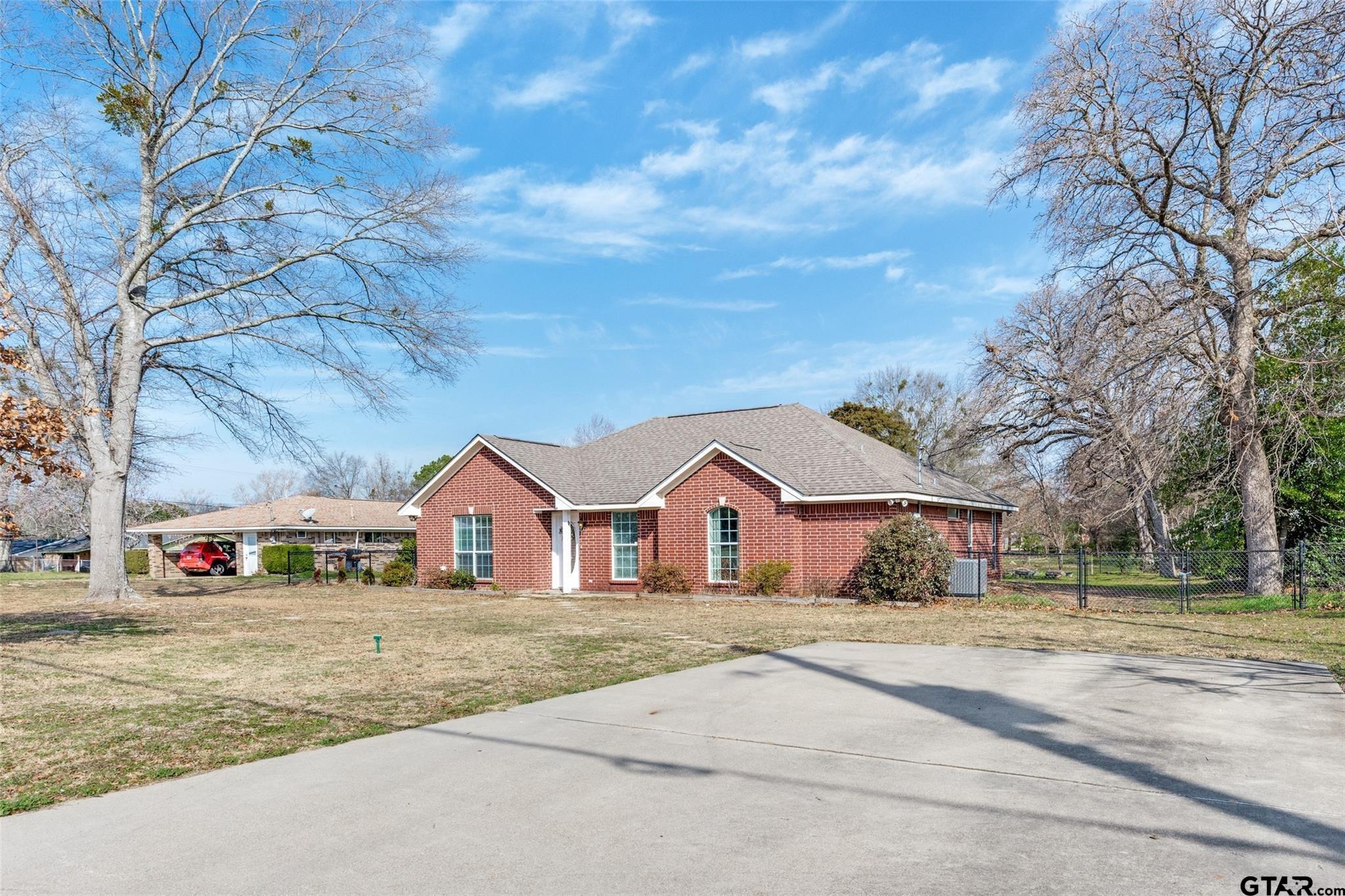 1511 Proctor Avenue Property Photo 1