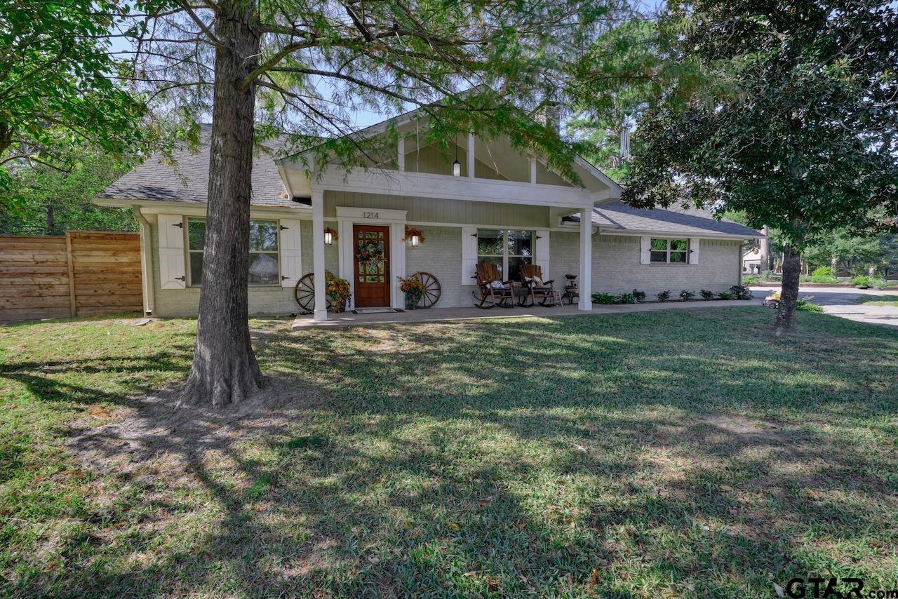 1214 Hilltop Run Property Photo 1