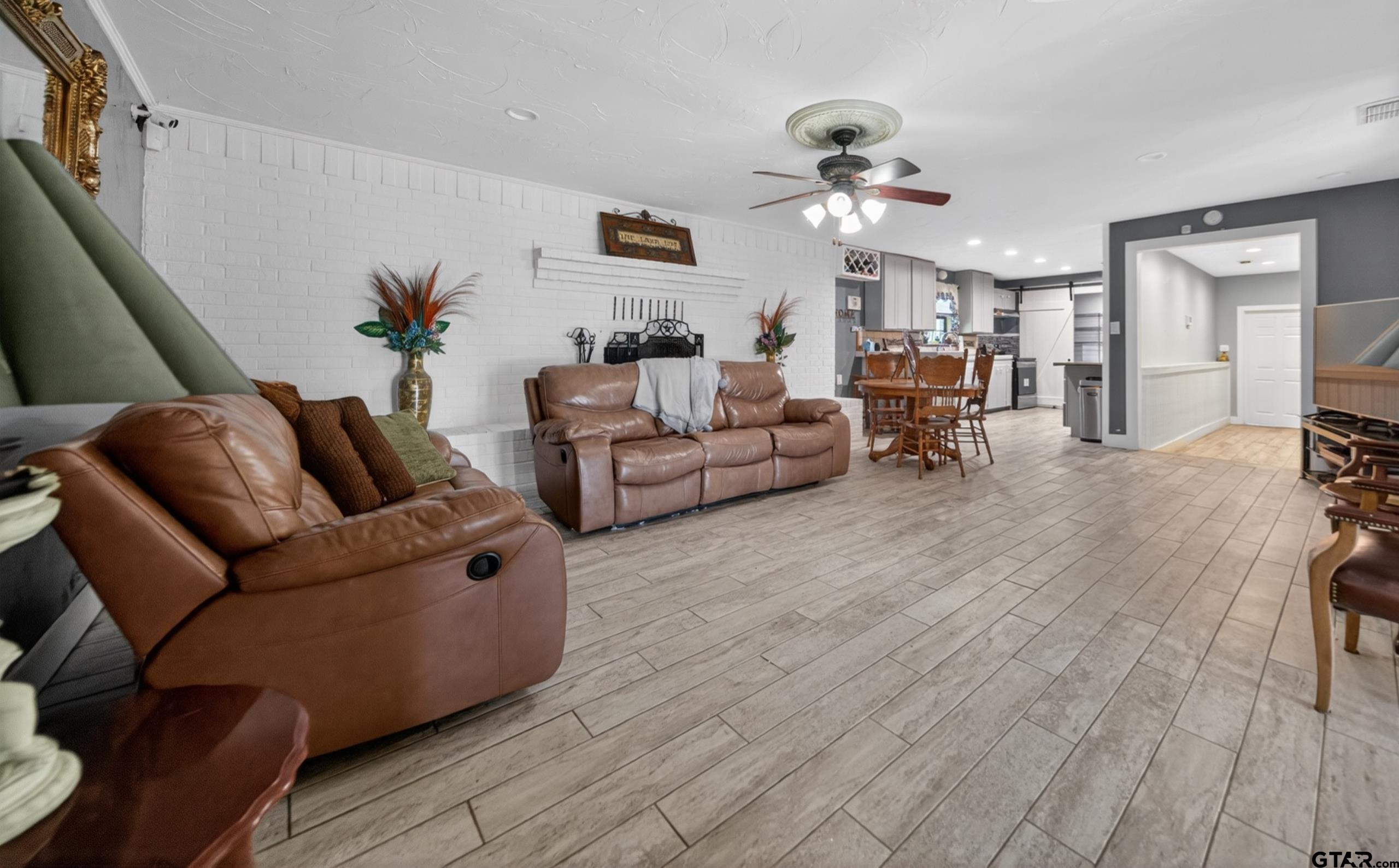 22561 Brierwood Drive Property Photo 1