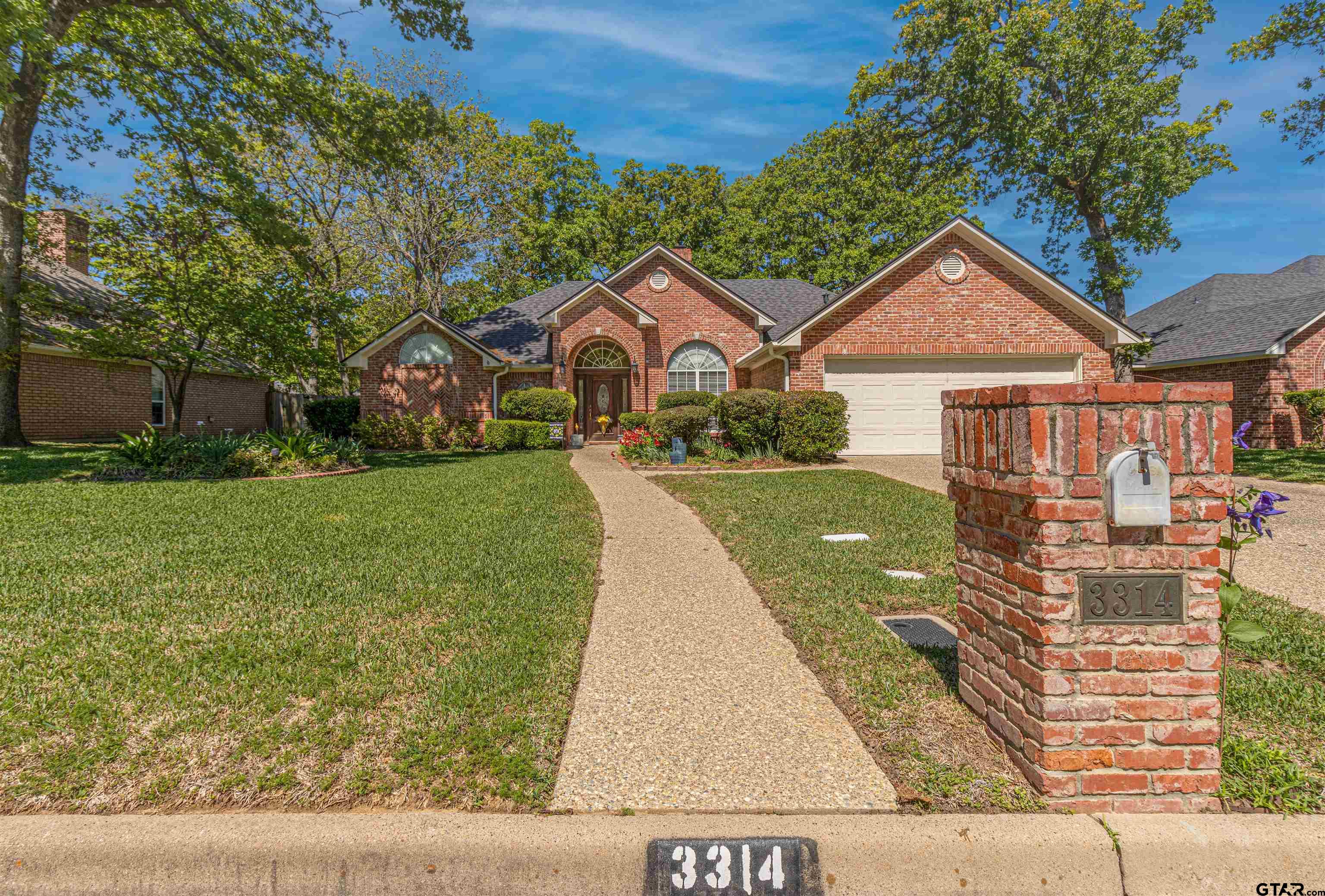 3314 Pebblebrook Dr Property Photo 1