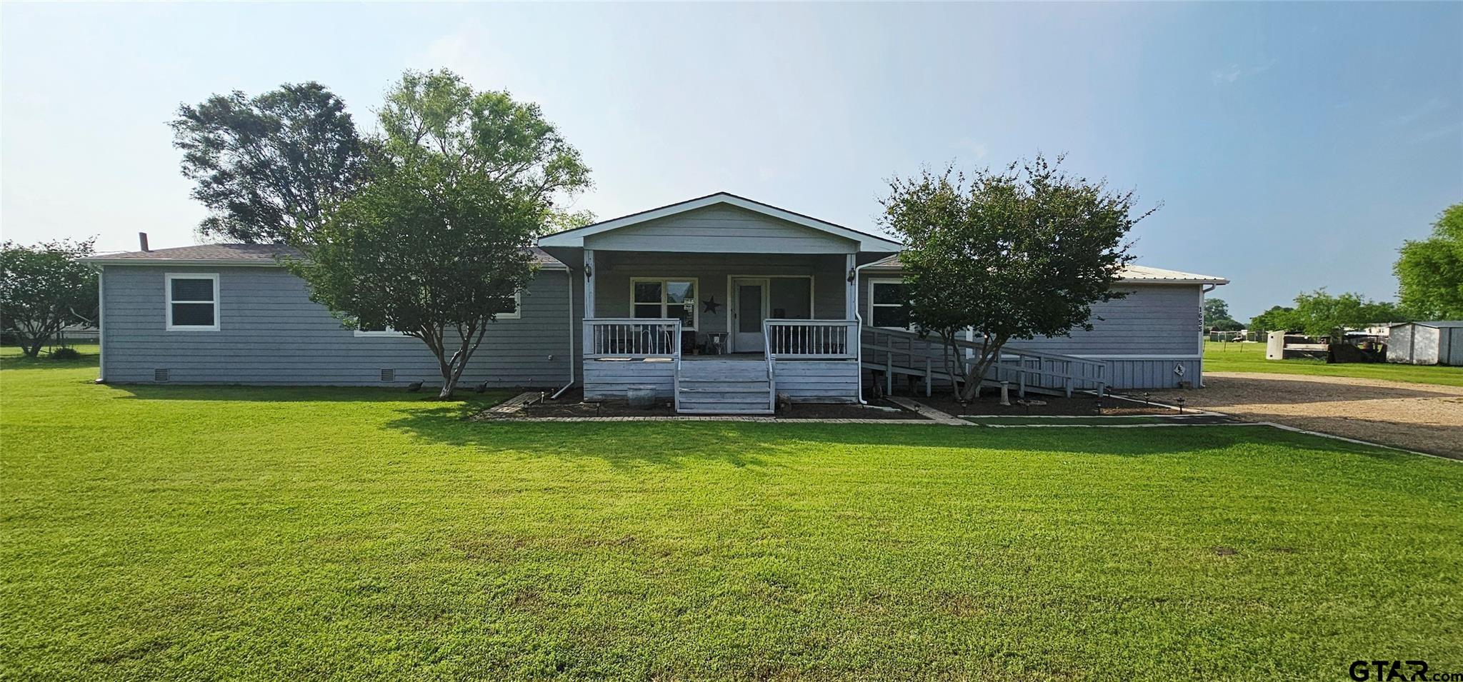 1655 Smith Circle Property Photo 1
