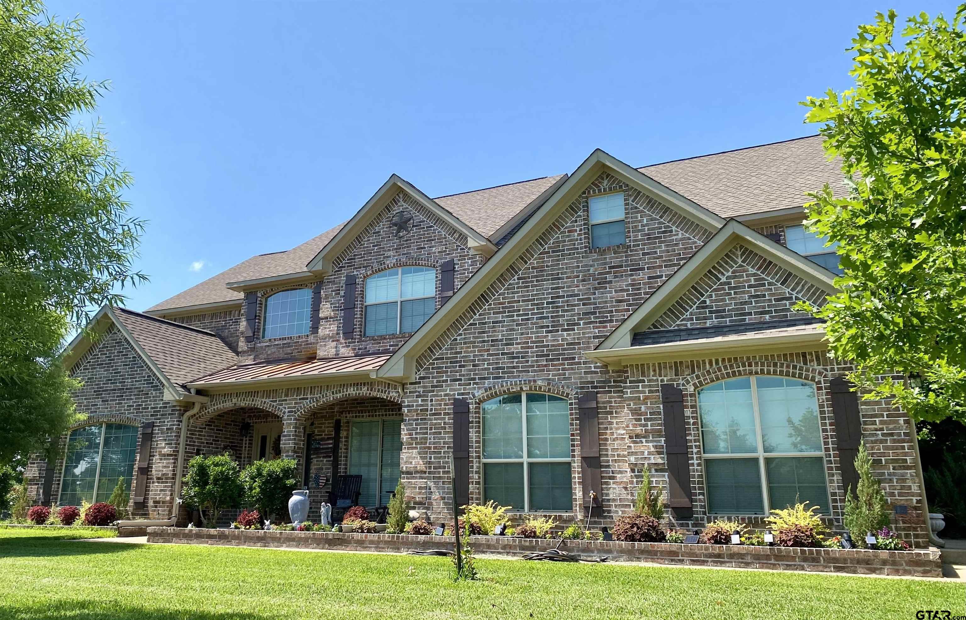 23120 Saddle Ridge Ct. Property Photo 1