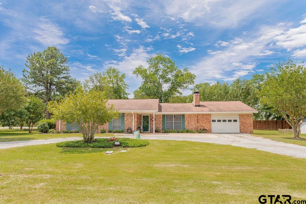 324 Texas Drive Property Photo 1