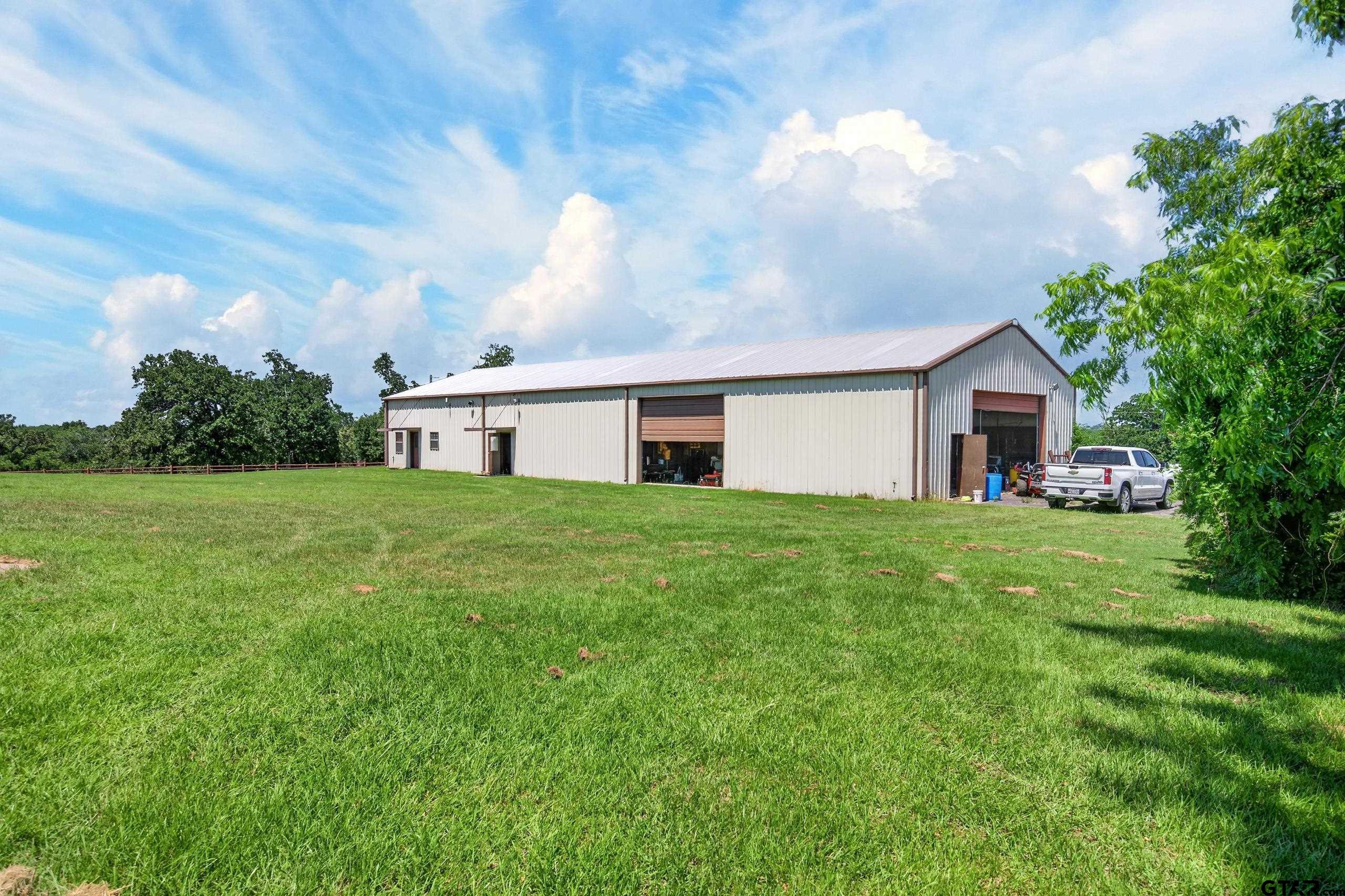 1053 Acr 499 Property Photo 31