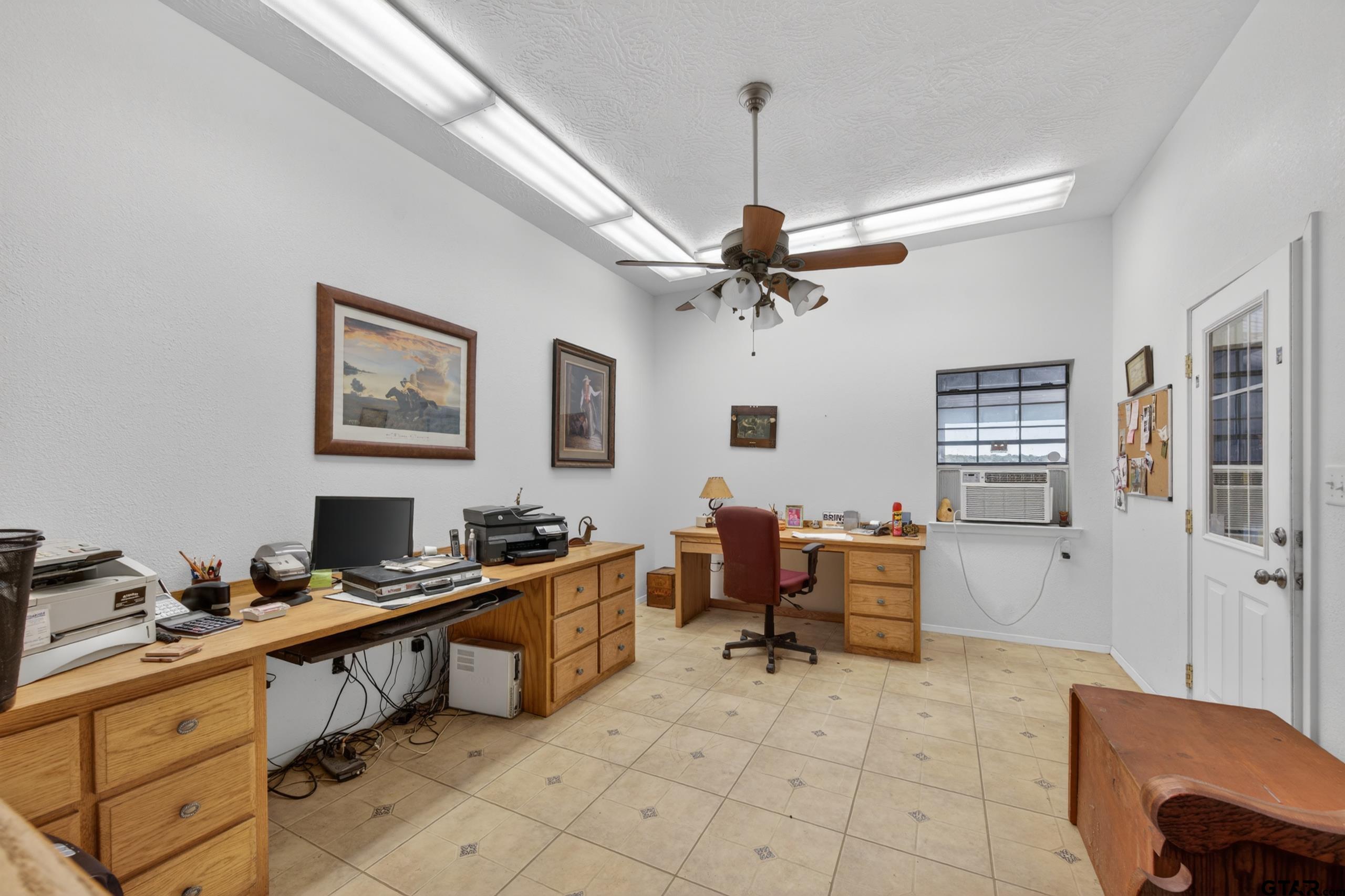 1053 Acr 499 Property Photo 34