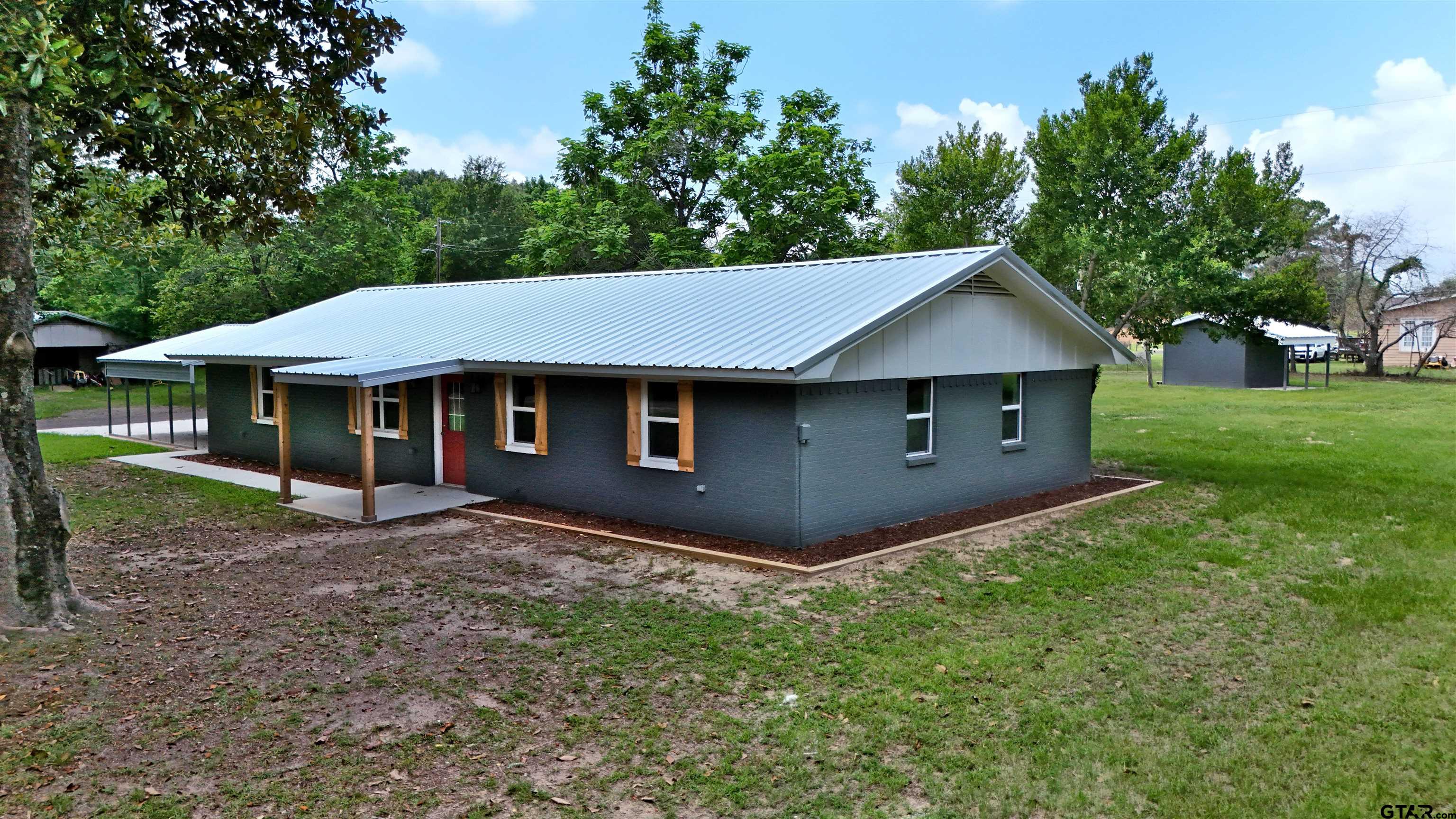 2096 Cr 4817 Property Photo 1